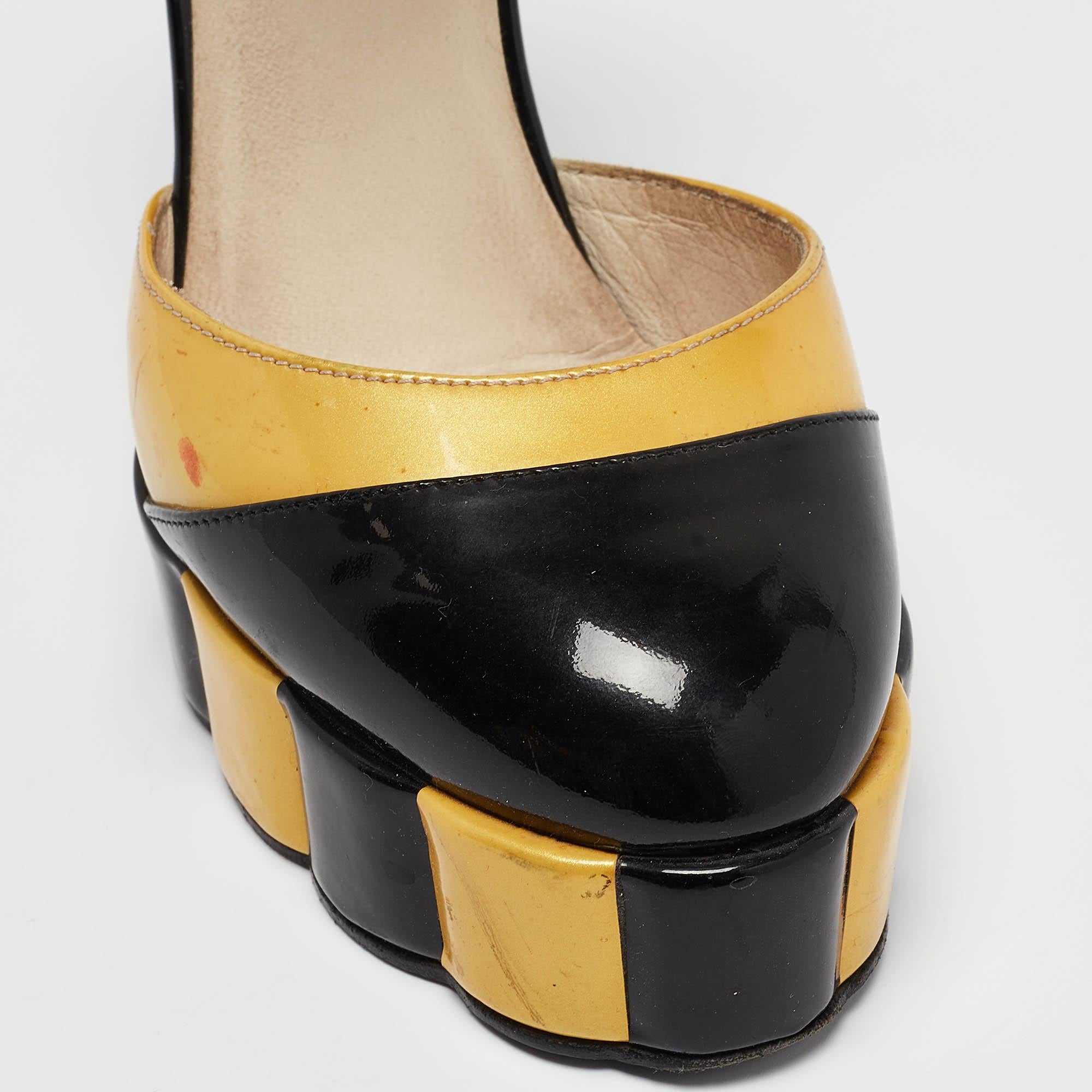 Chanel Black/Yellow Patent Leather Platform Ankle Strap Pumps Size 37.5 For Sale 3
