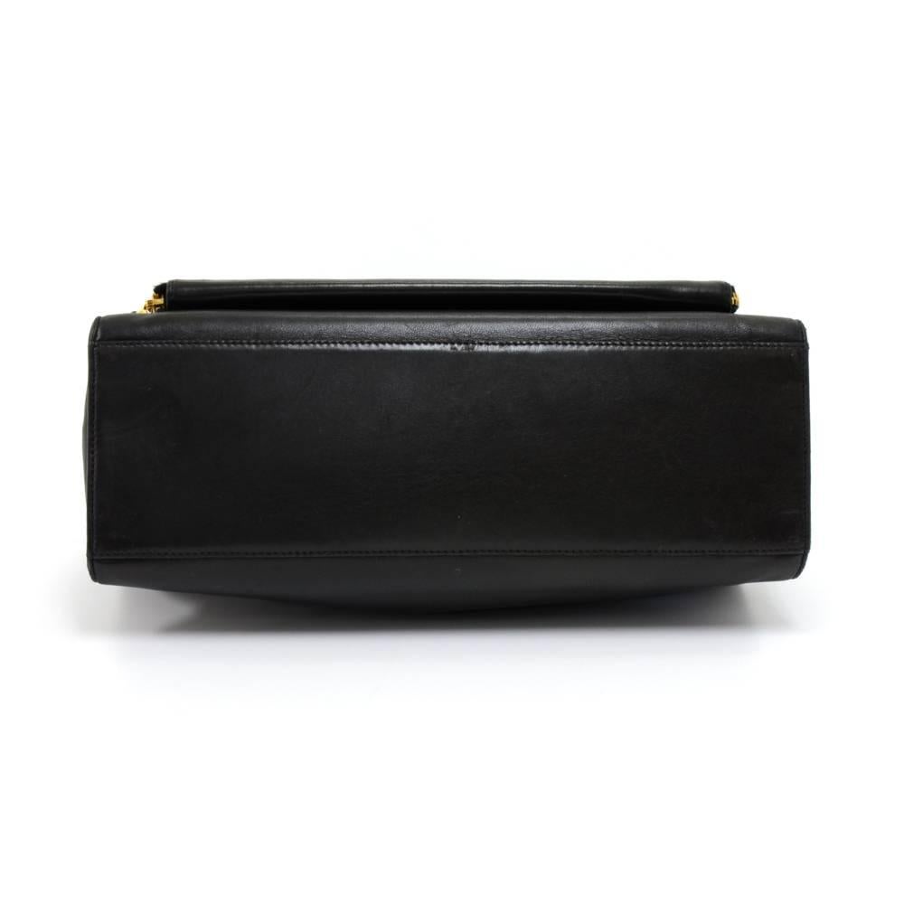 Chanel Black Zipper Pocket Shoulder bag  1