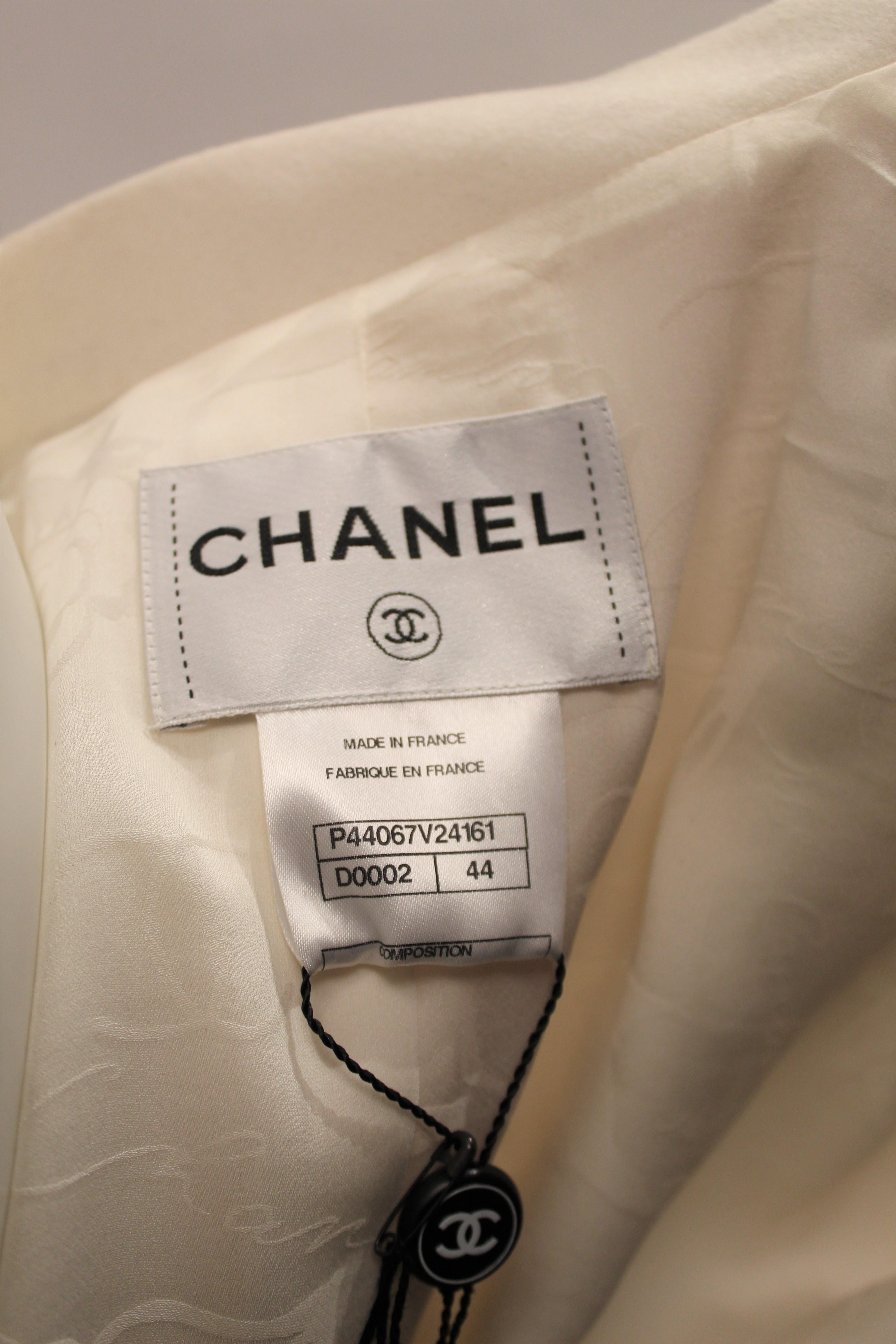 Chanel Blazer  2