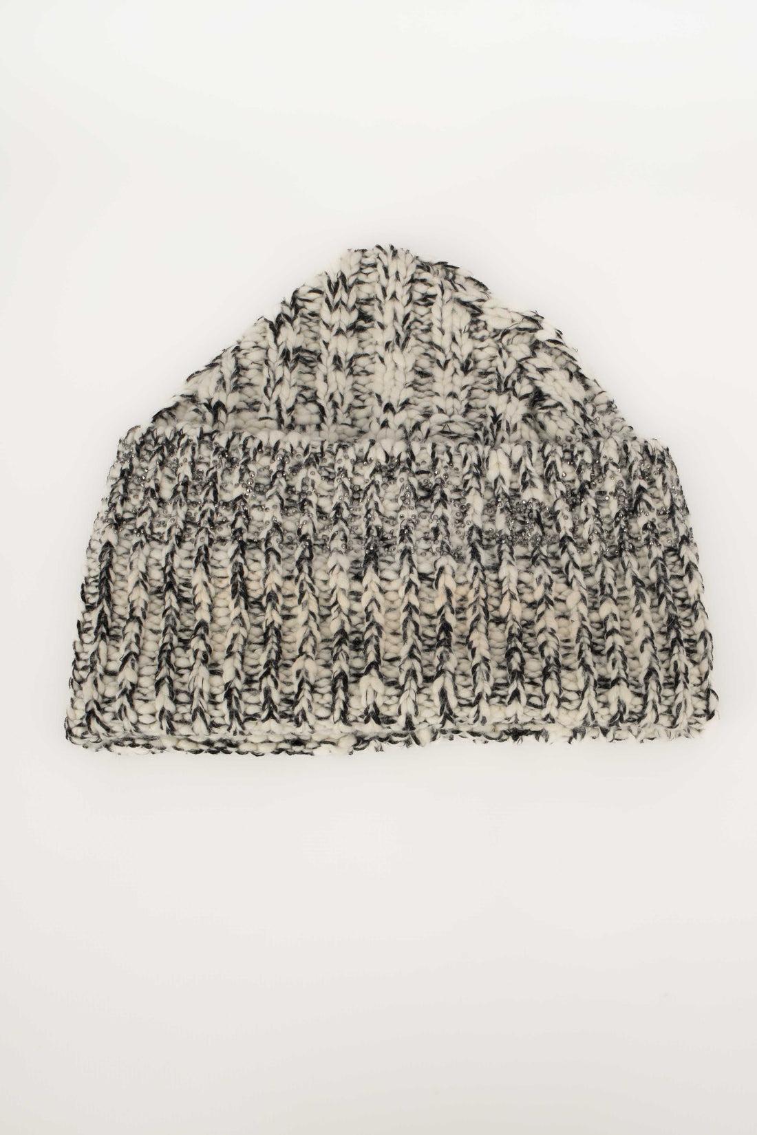 Gray Chanel Blended Cashmere and Wool Beanie For Sale