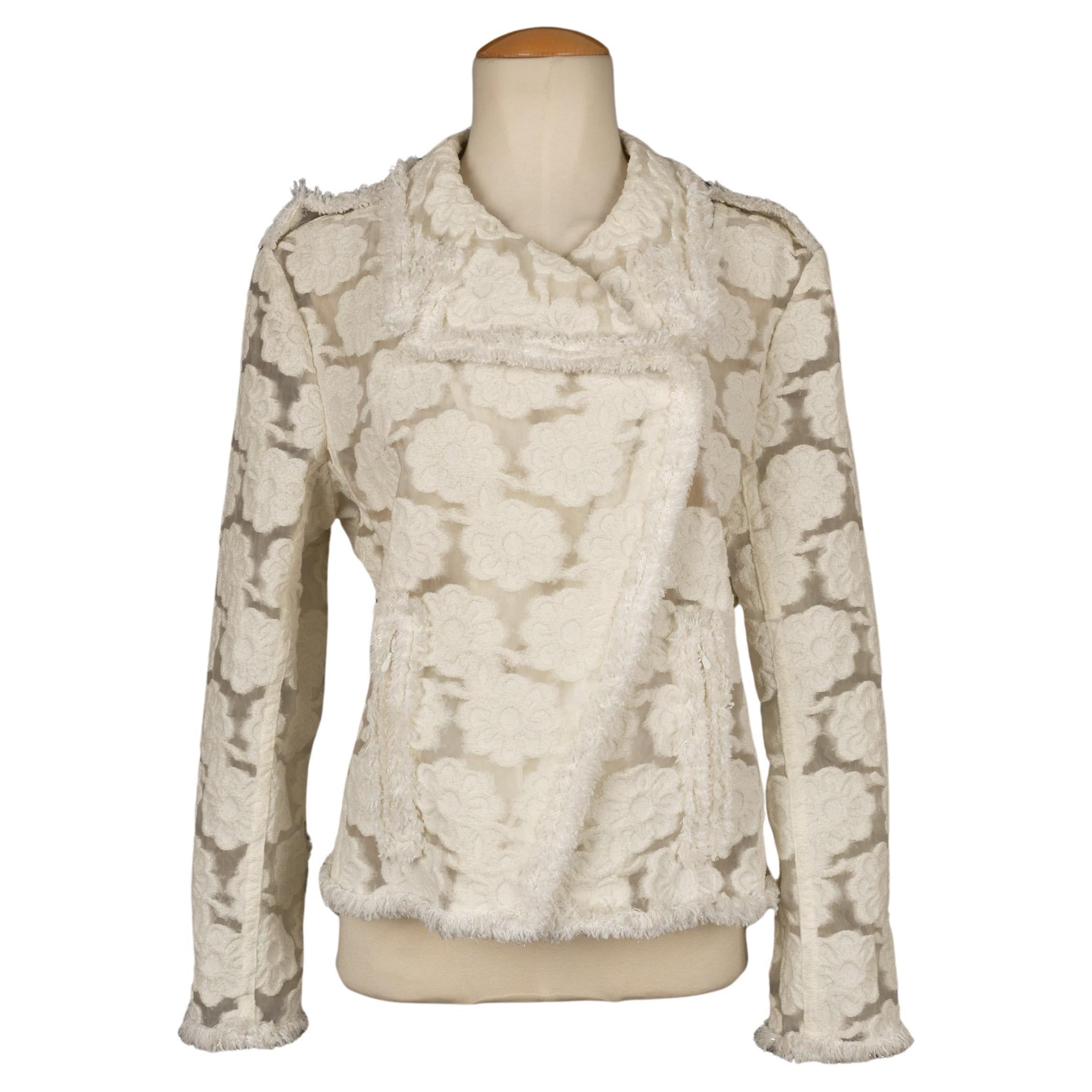 Durchbrochene Jacke aus Baumwollmischgewebe von Chanel mit weißen Blumen, 2009