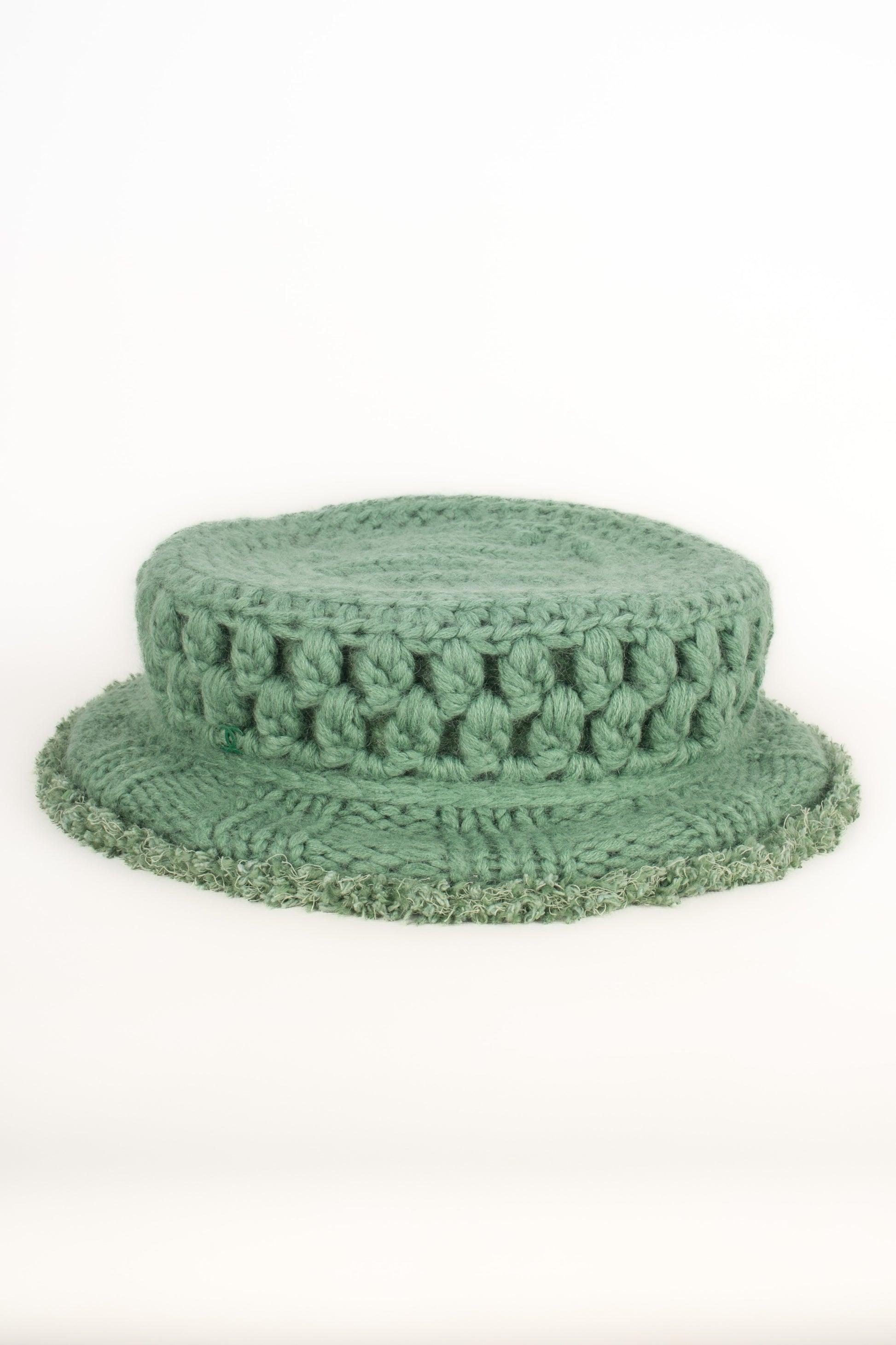 Chanel Blended Mohair and Cashmere Hat, 2009 In Excellent Condition For Sale In SAINT-OUEN-SUR-SEINE, FR