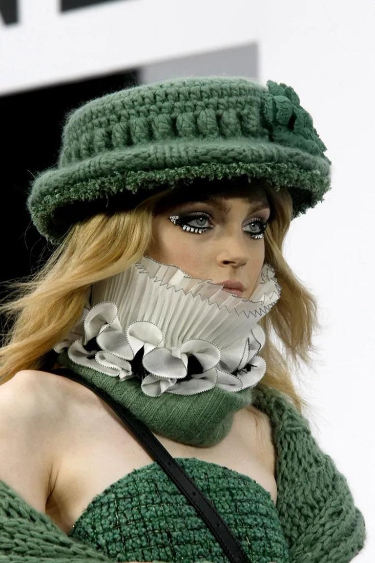 Chanel Blended Mohair and Cashmere Hat, 2009 For Sale 1