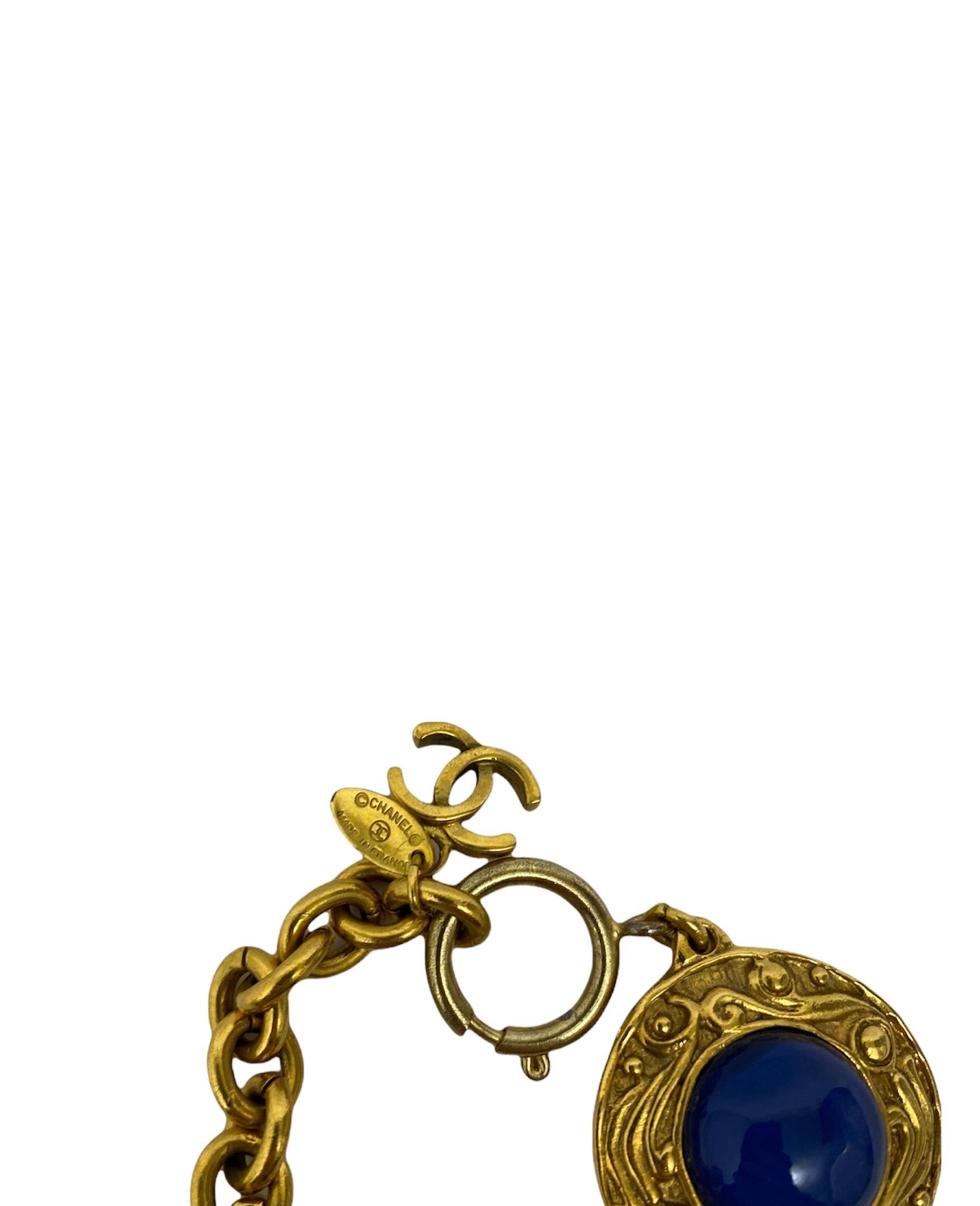 Chanel Armband mit Blume und Goldbeschlägen  im Zustand „Hervorragend“ im Angebot in Torre Del Greco, IT