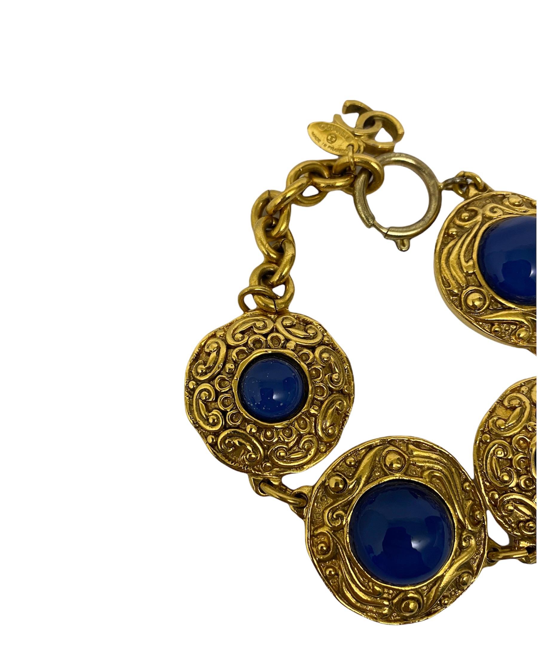 Chanel Blu and Gold Hardware Bracialet  In Excellent Condition For Sale In Torre Del Greco, IT