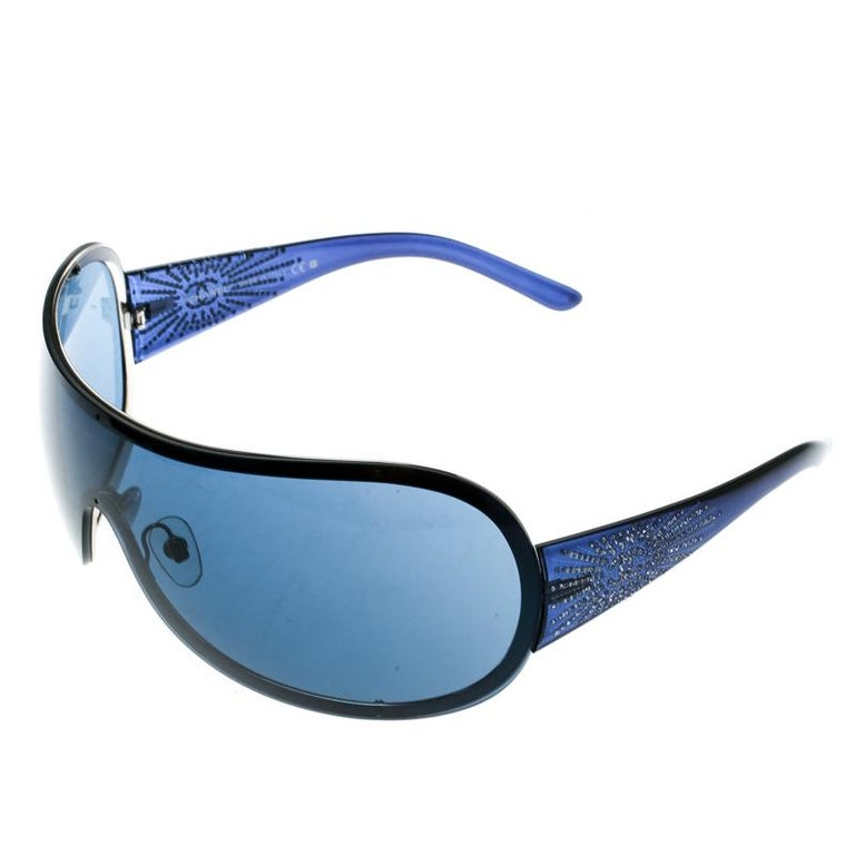 Sunglasses Chanel Blue in Plastic - 33481606