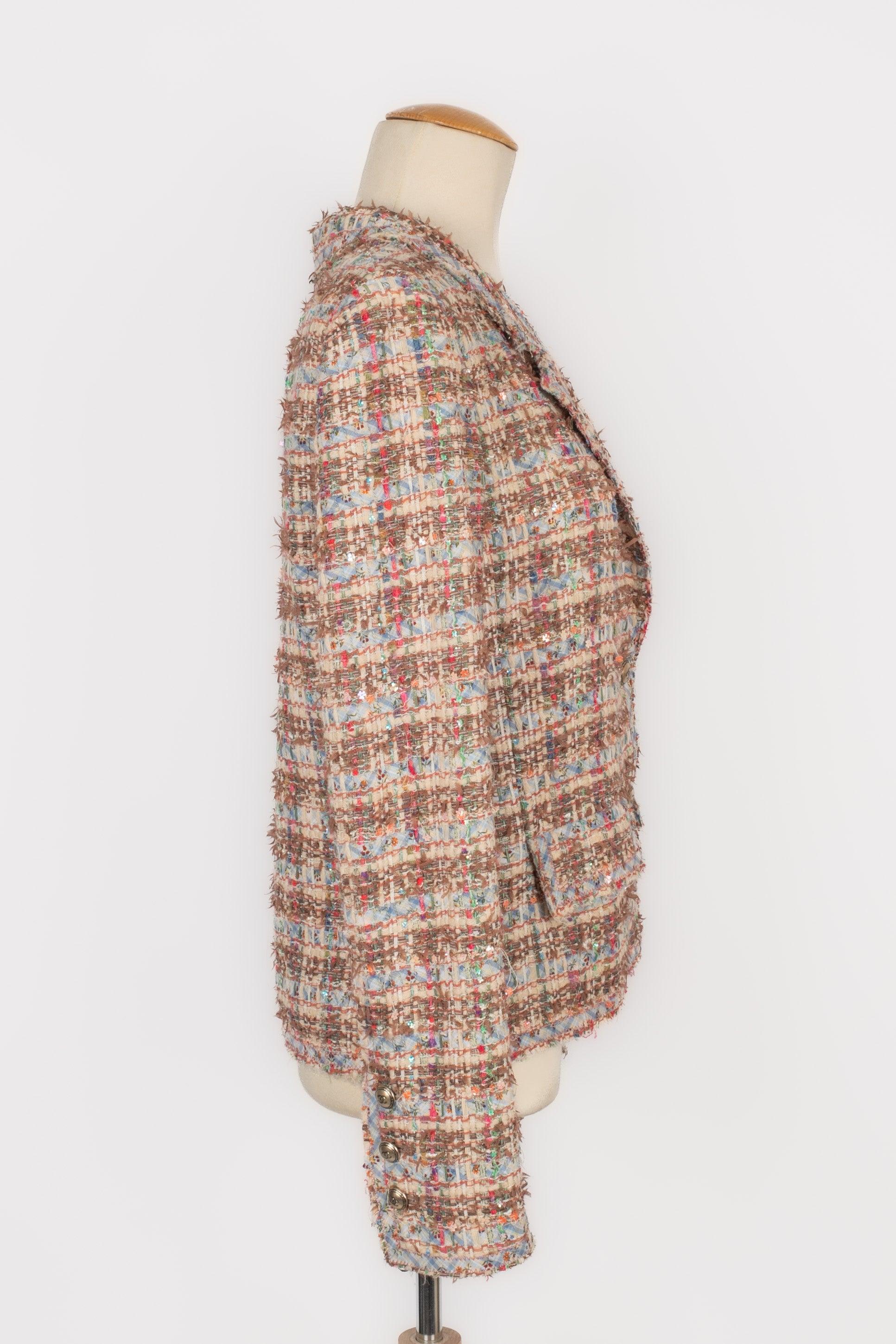 Chanel Blue and Cherry-red Tone Fancy Tweed Jacket Spring, 2005 In Excellent Condition In SAINT-OUEN-SUR-SEINE, FR