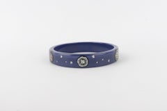 Chanel Bracelet bleu en bakélite et strass, 2012
