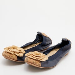 Chanel Blue/Beige Leather And Raffia Camellia Ballet Flats Size 39