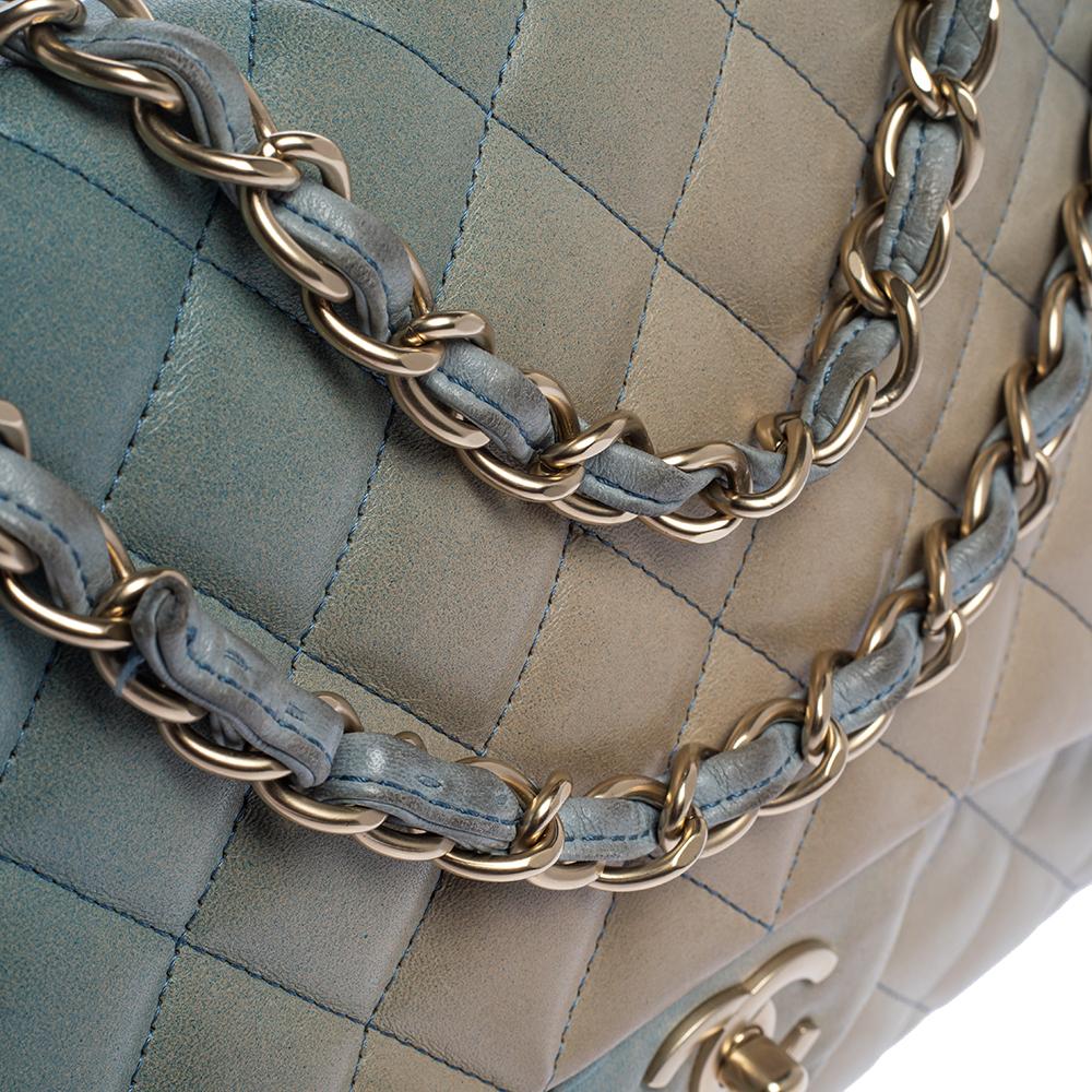 Chanel Blau/Beige Ombre Gestepptes Leder Jumbo Classic Single Flap Tasche 9