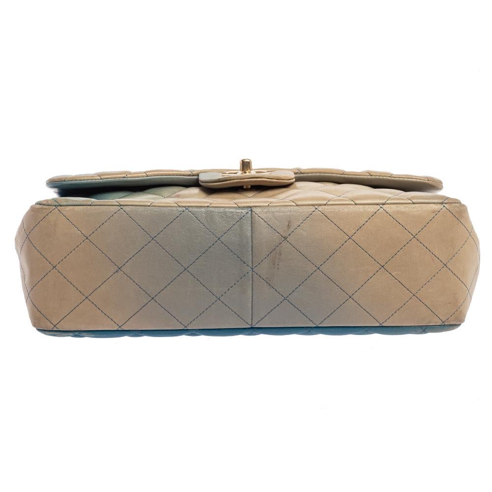 Chanel Blau/Beige Ombre Gestepptes Leder Jumbo Classic Single Flap Tasche (Braun)