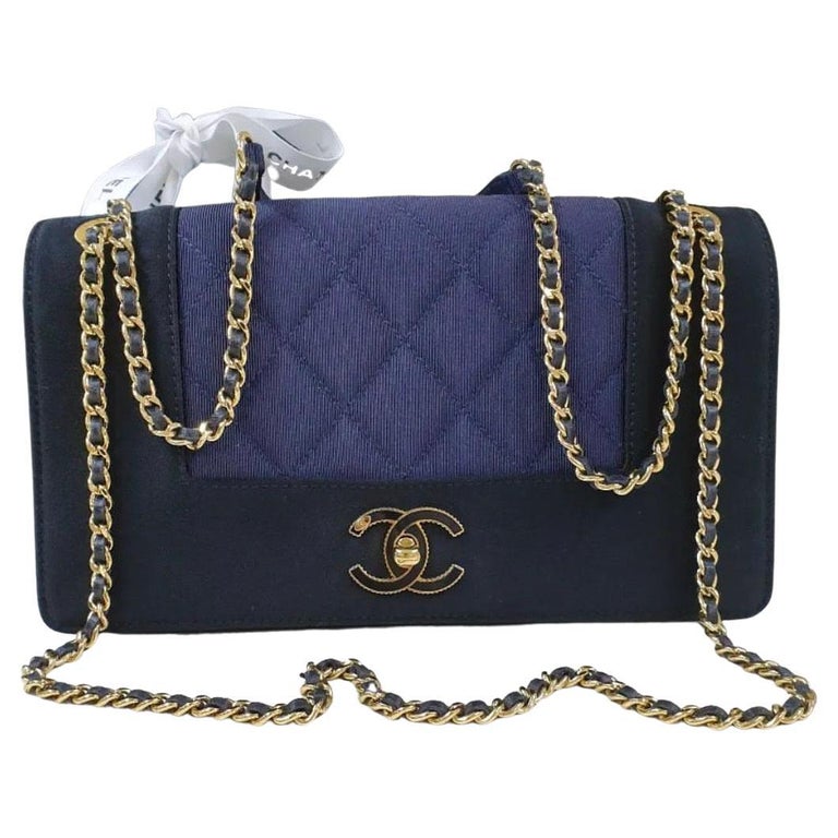 CHANEL 22B Golden CC Dark Blue Royal O-Coin Purse Card Holder Zip Wallet  Vintage