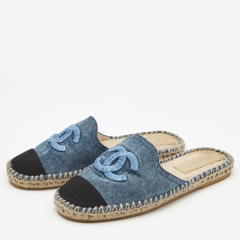 Chanel Blue/Black Denim and Canvas CC Espadrille Mules Size 37 at 1stDibs