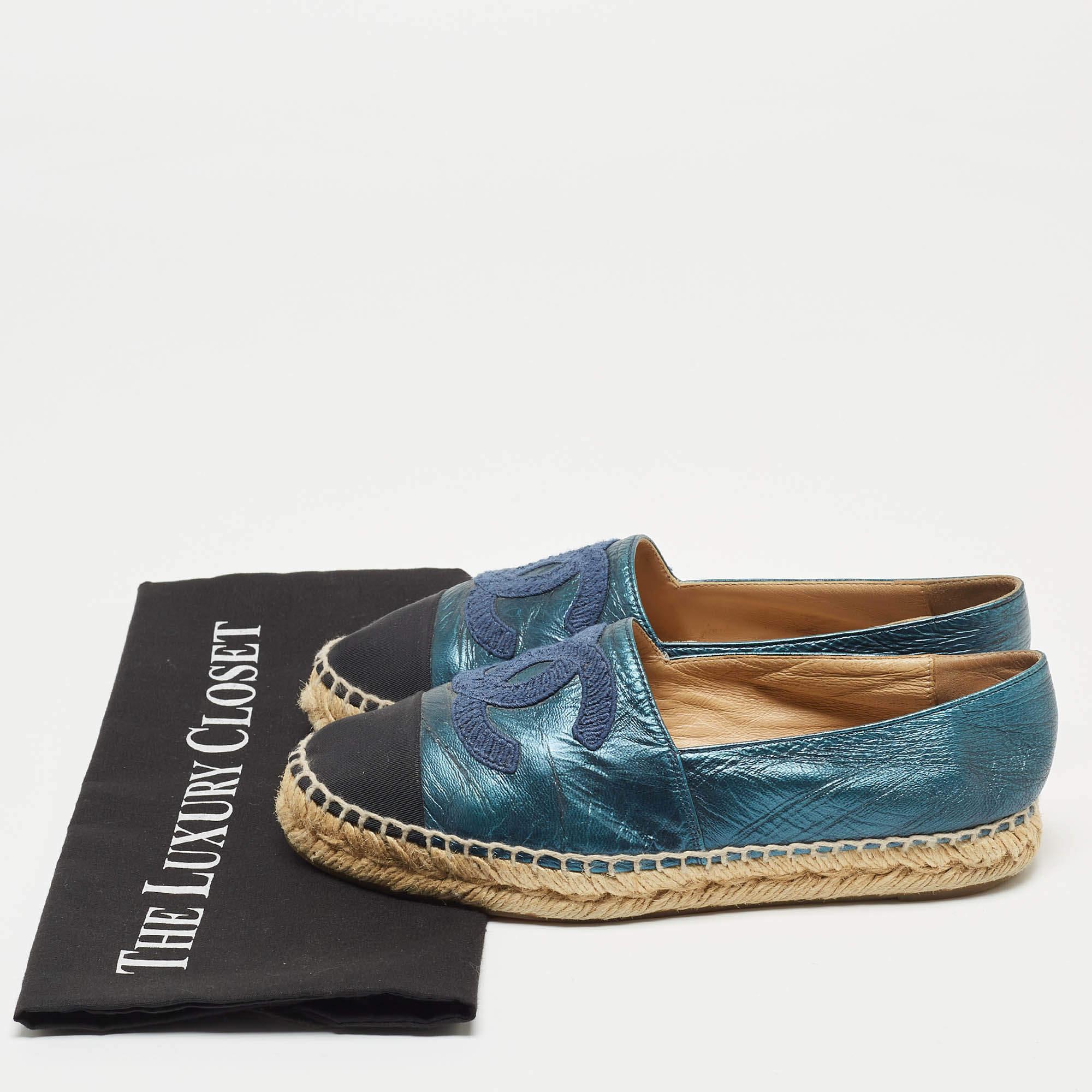 Chanel Blue/Black Leather and Canvas CC Espadrille Flats 4