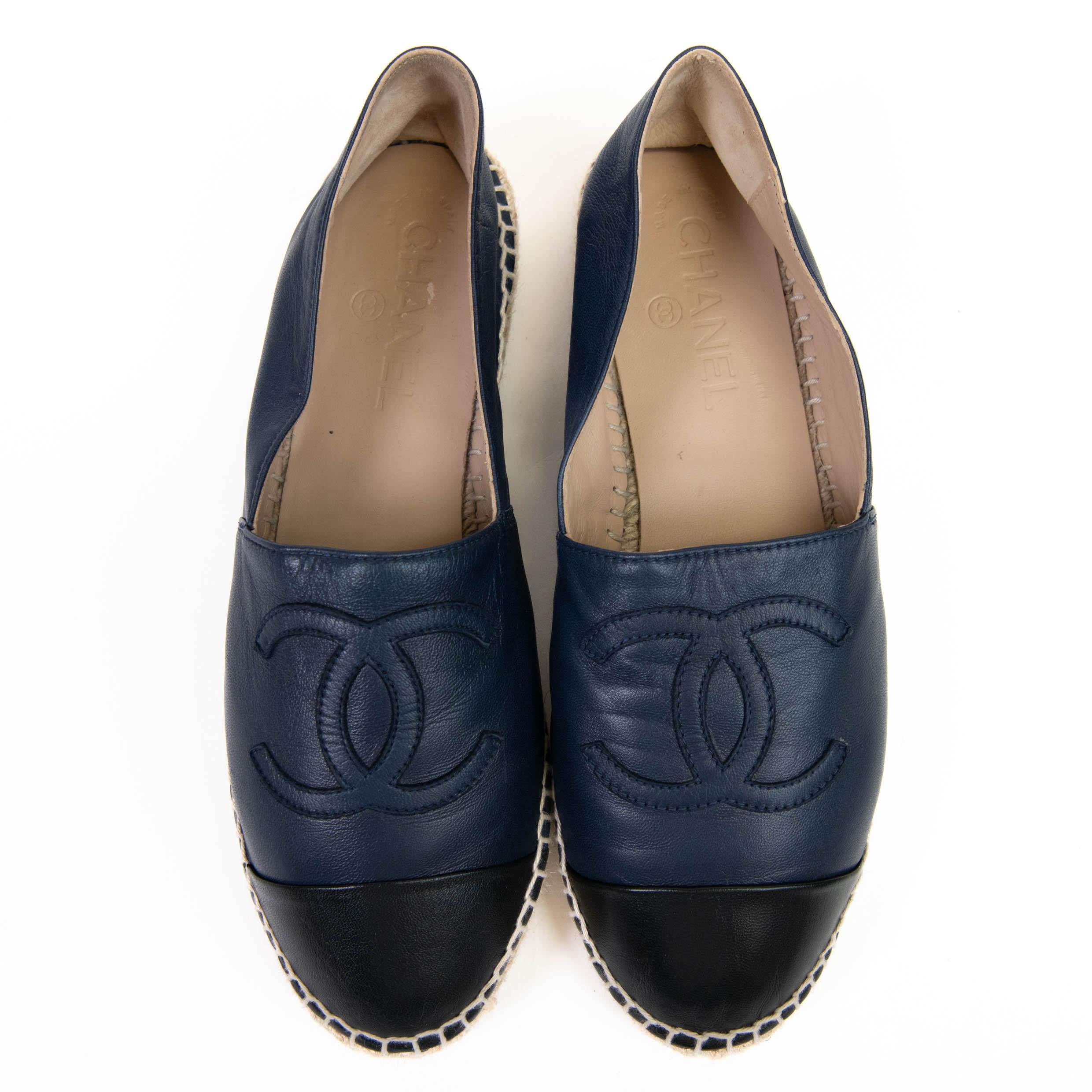 Chanel Blue/Black Leather CC Cap Toe Espadrilles Flats 38 1