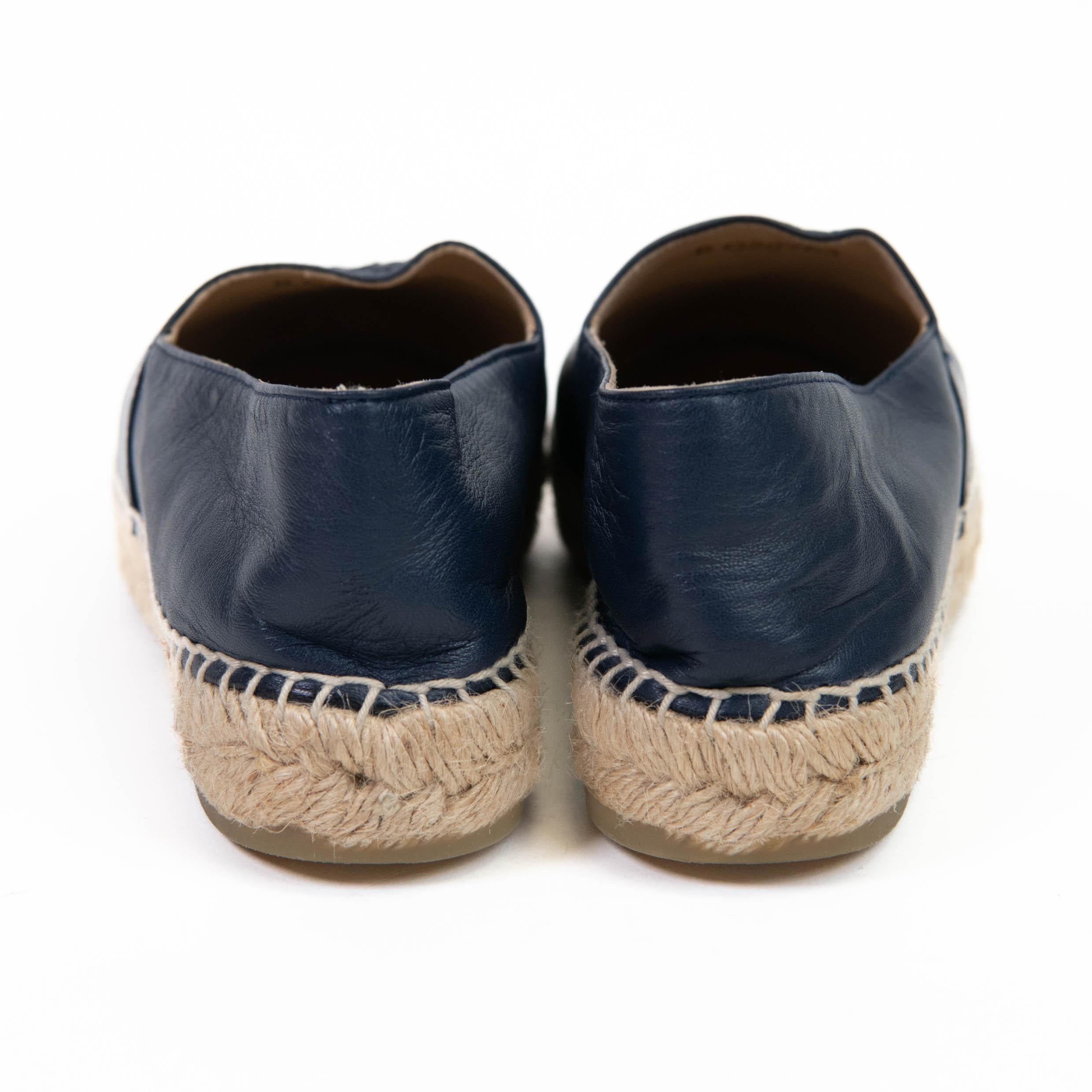 Chanel Blue/Black Leather CC Cap Toe Espadrilles Flats 38 3