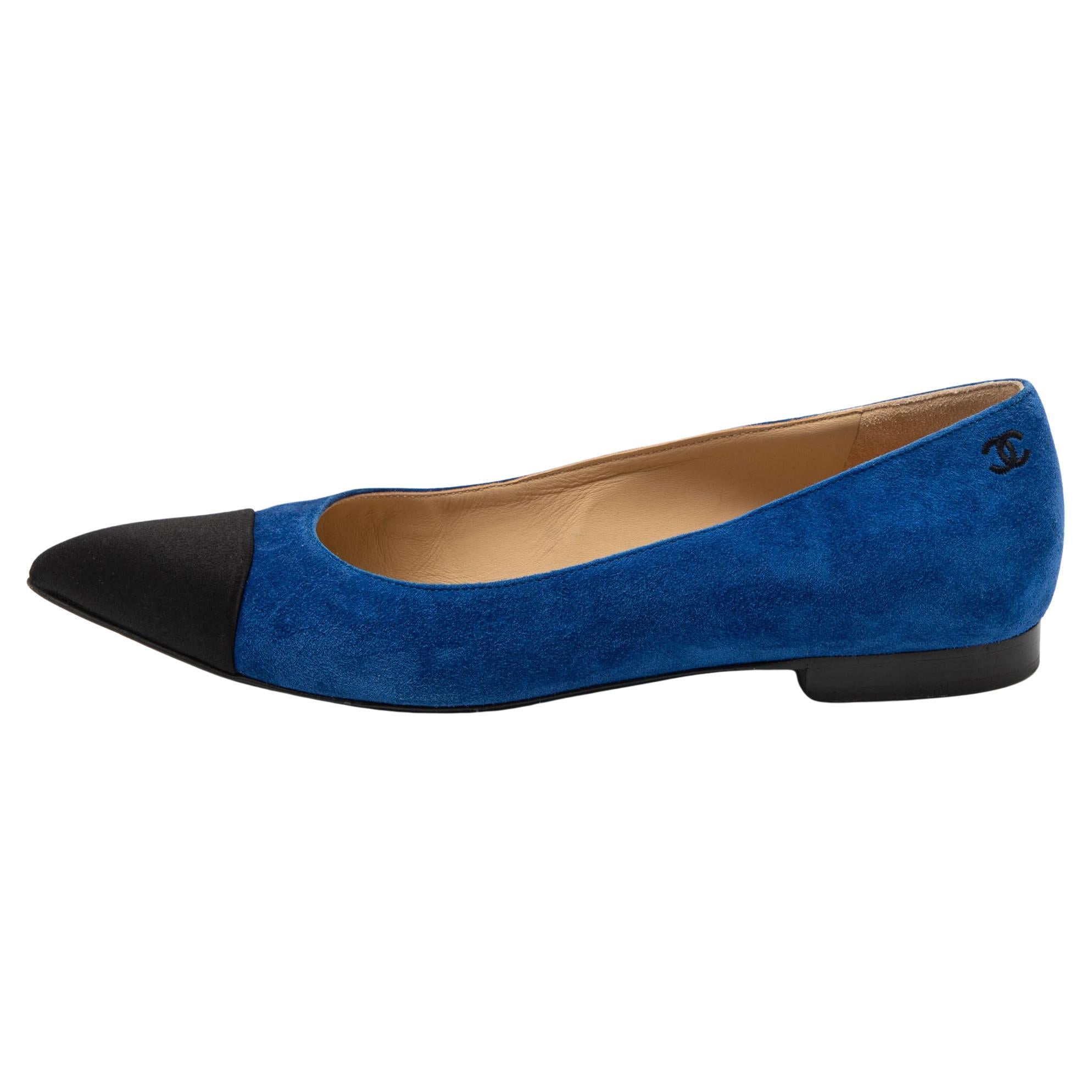 Chanel Blue/Black Satin and Suede Pointed Toe Gabrielle Ballerina Flats Size 37