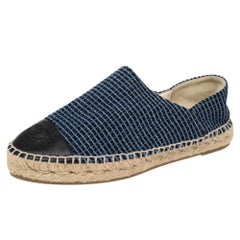 Chanel Blue/Black Tweed And Leather CC Cap Toe Espadrille Flats Size 38