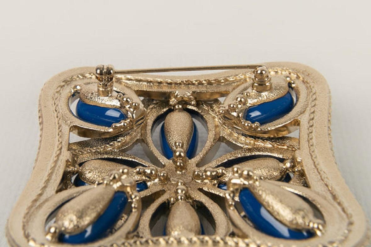 Chanel Blue Brooch in Metal, Rhinestone and Glass Paste Brooch 1