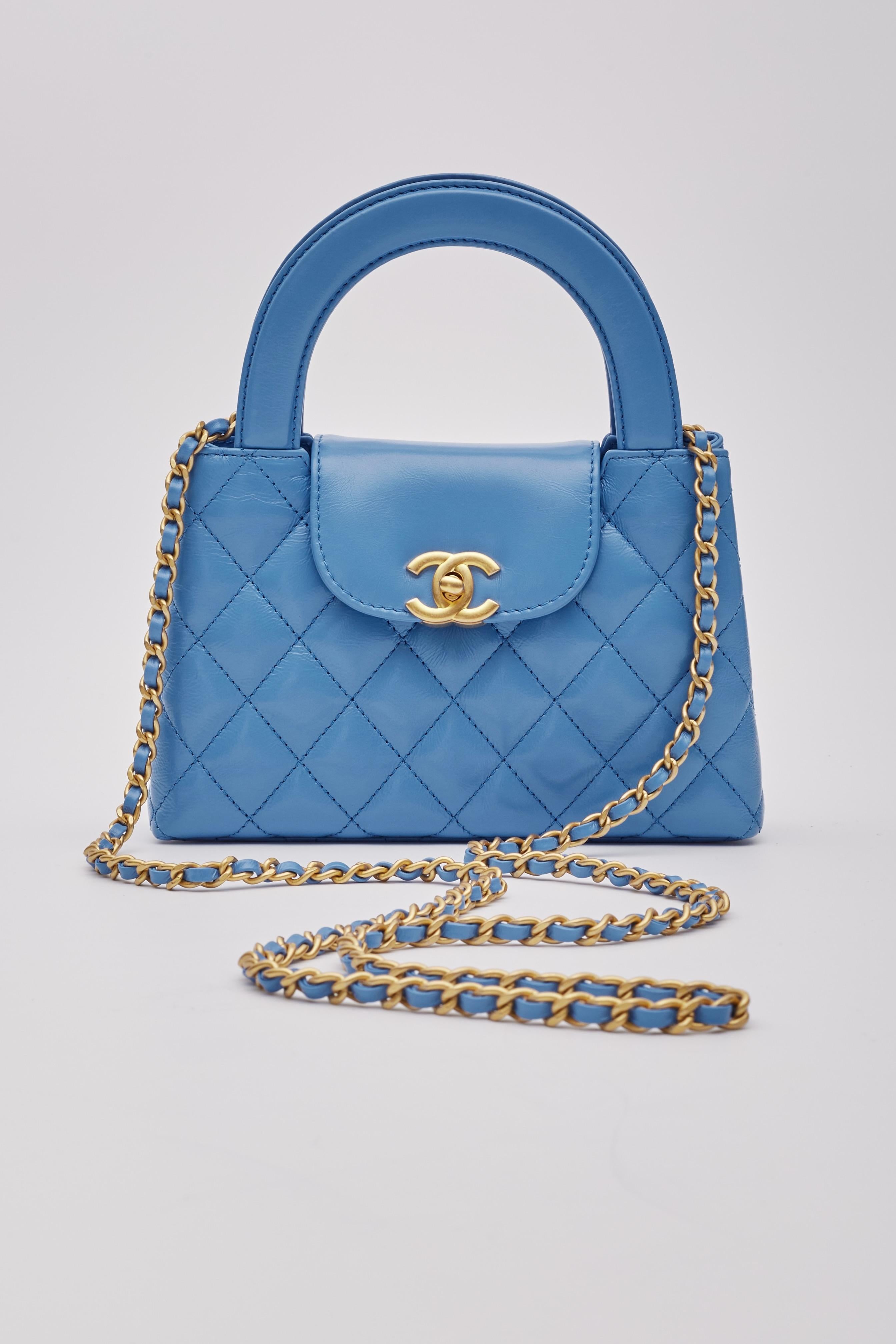 Mini sac Kelly shopping Chanel en veau bleu en vente 6