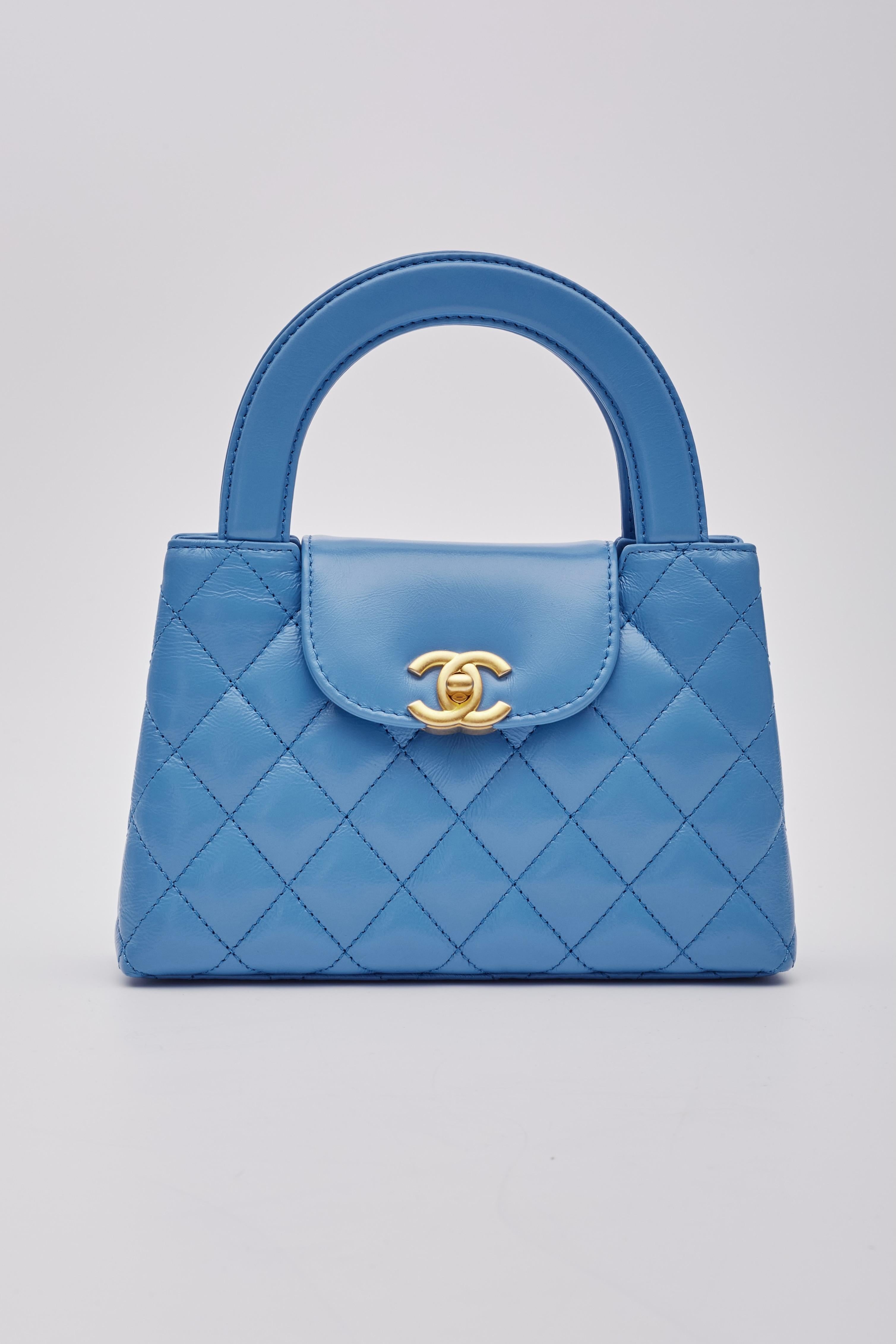 Mini sac Kelly shopping Chanel en veau bleu Pour femmes en vente
