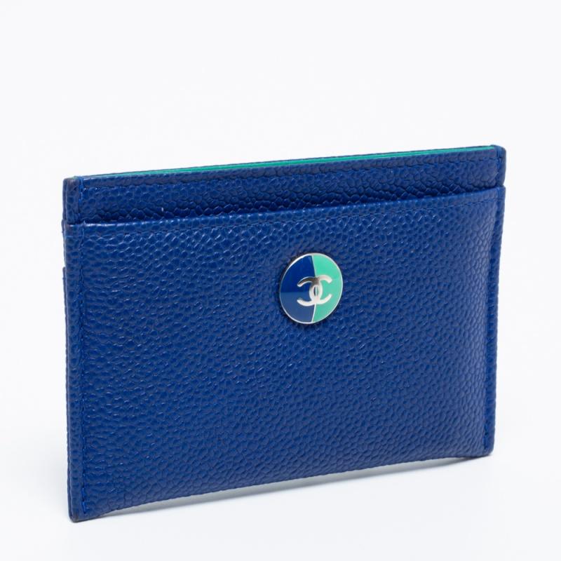 Chanel Blue Caviar Leather CC Button Card Holder In Good Condition In Dubai, Al Qouz 2