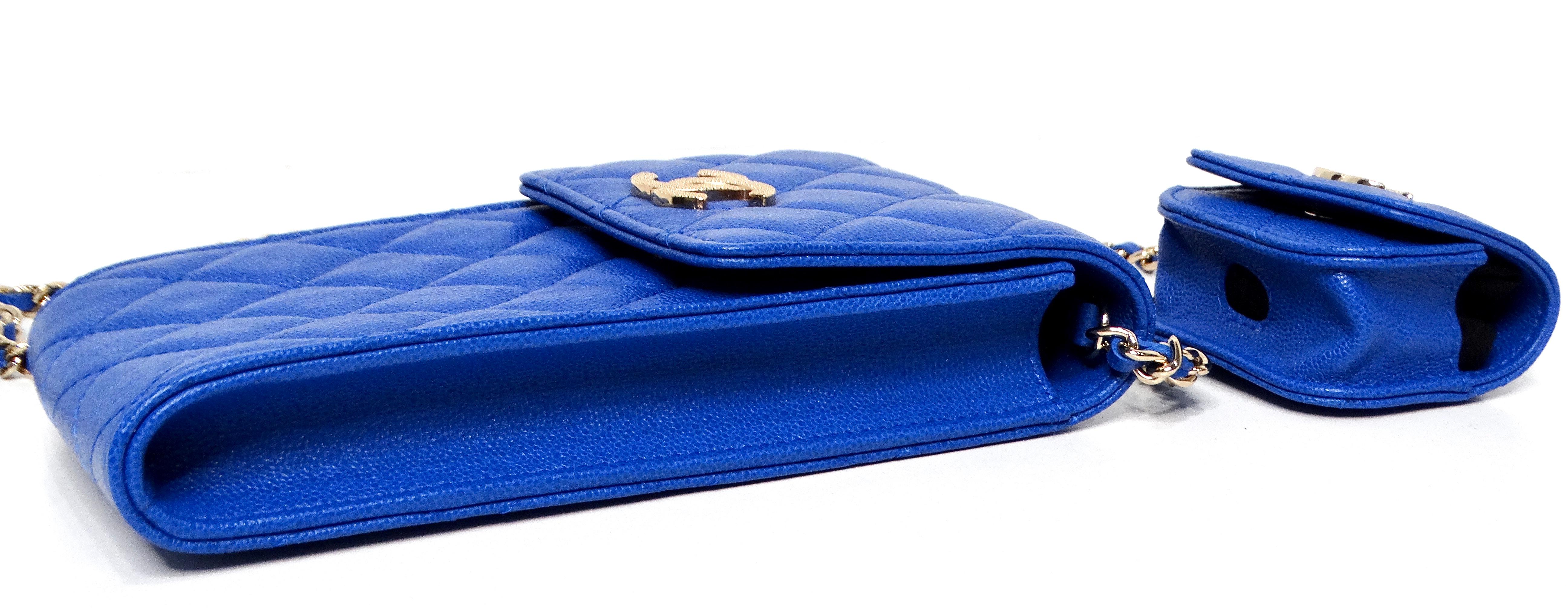 Chanel Blue Caviar Leather Phone & AirPods Pro Case With Chain 2022 For Sale 1