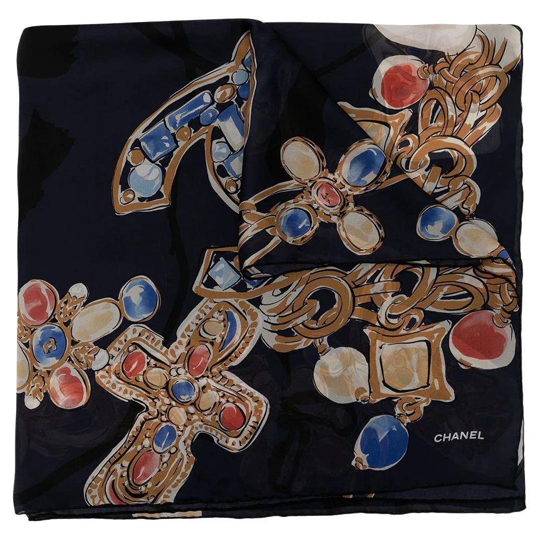 Chanel - Écharpe en soie bleue à chaîne Bijoux CC