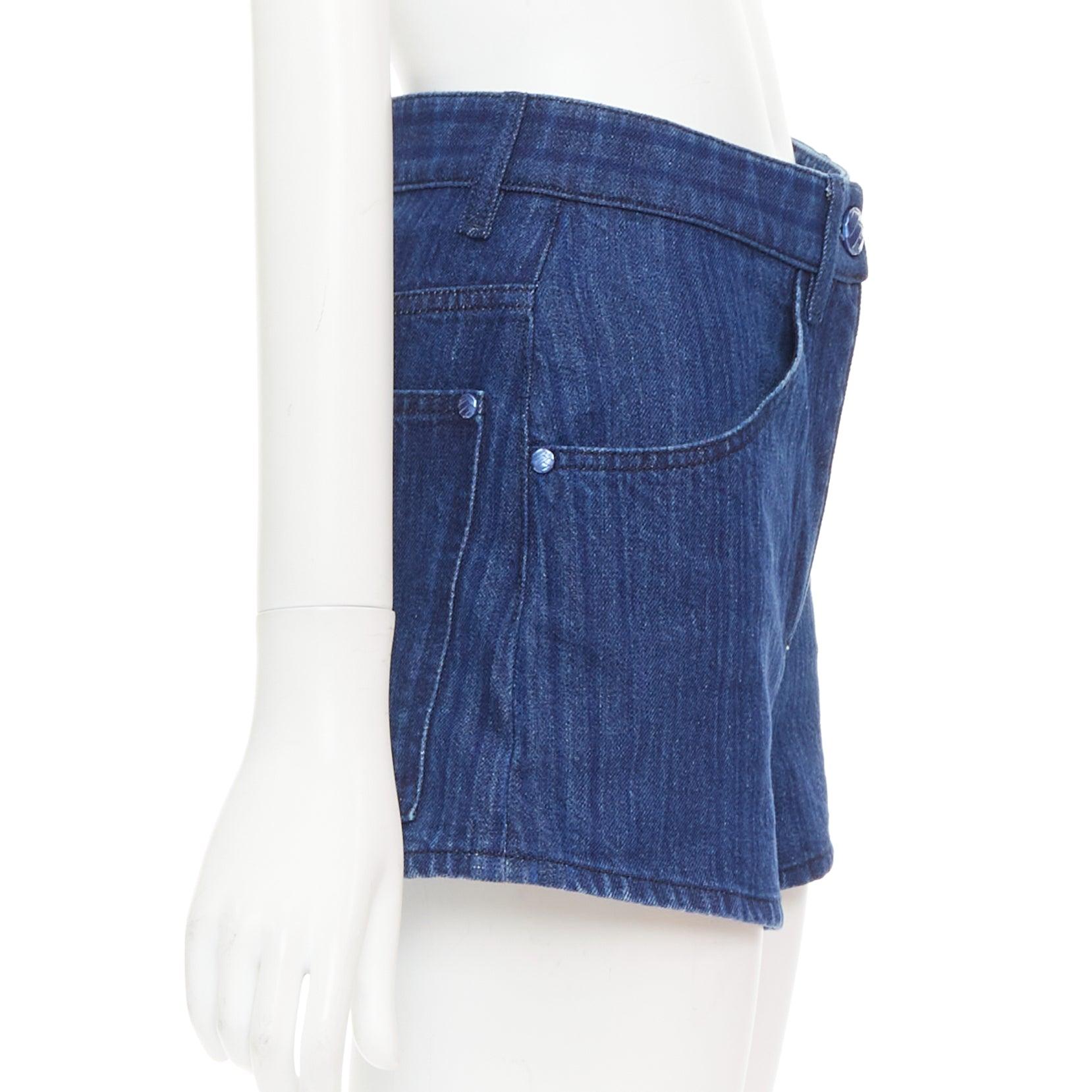 CHANEL azul CC logo tejida trompe loeil denim pantalones cortos de talle alto FR34 XS en Excelente estado para la venta en Hong Kong, NT