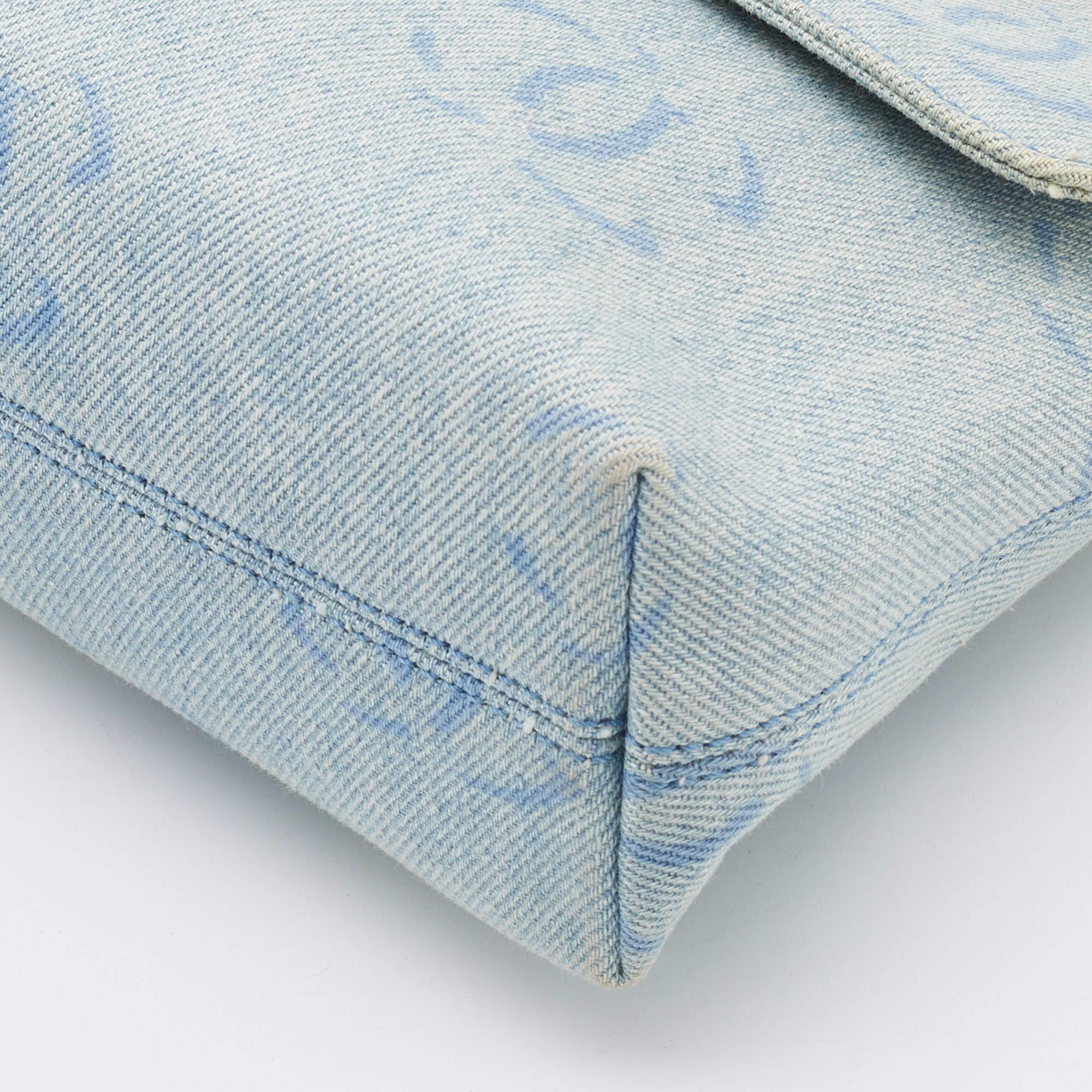 Chanel Blue CC Signature Denim Vintage Clutch 4