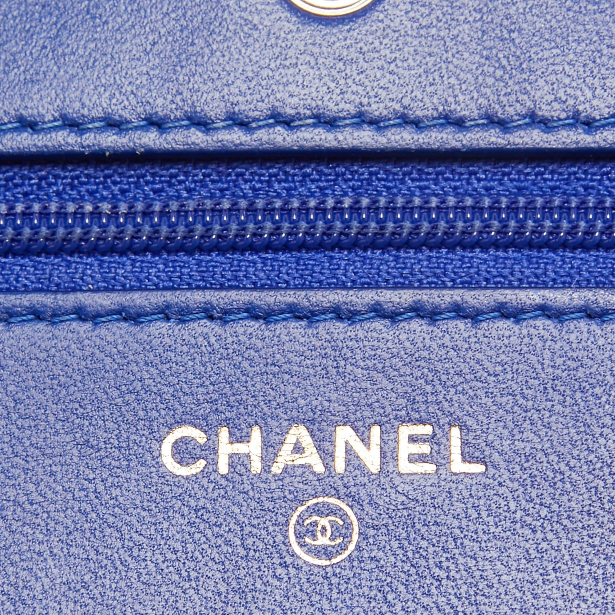 Chanel Blue Chevron Leather Classic Wallet on Chain For Sale 7