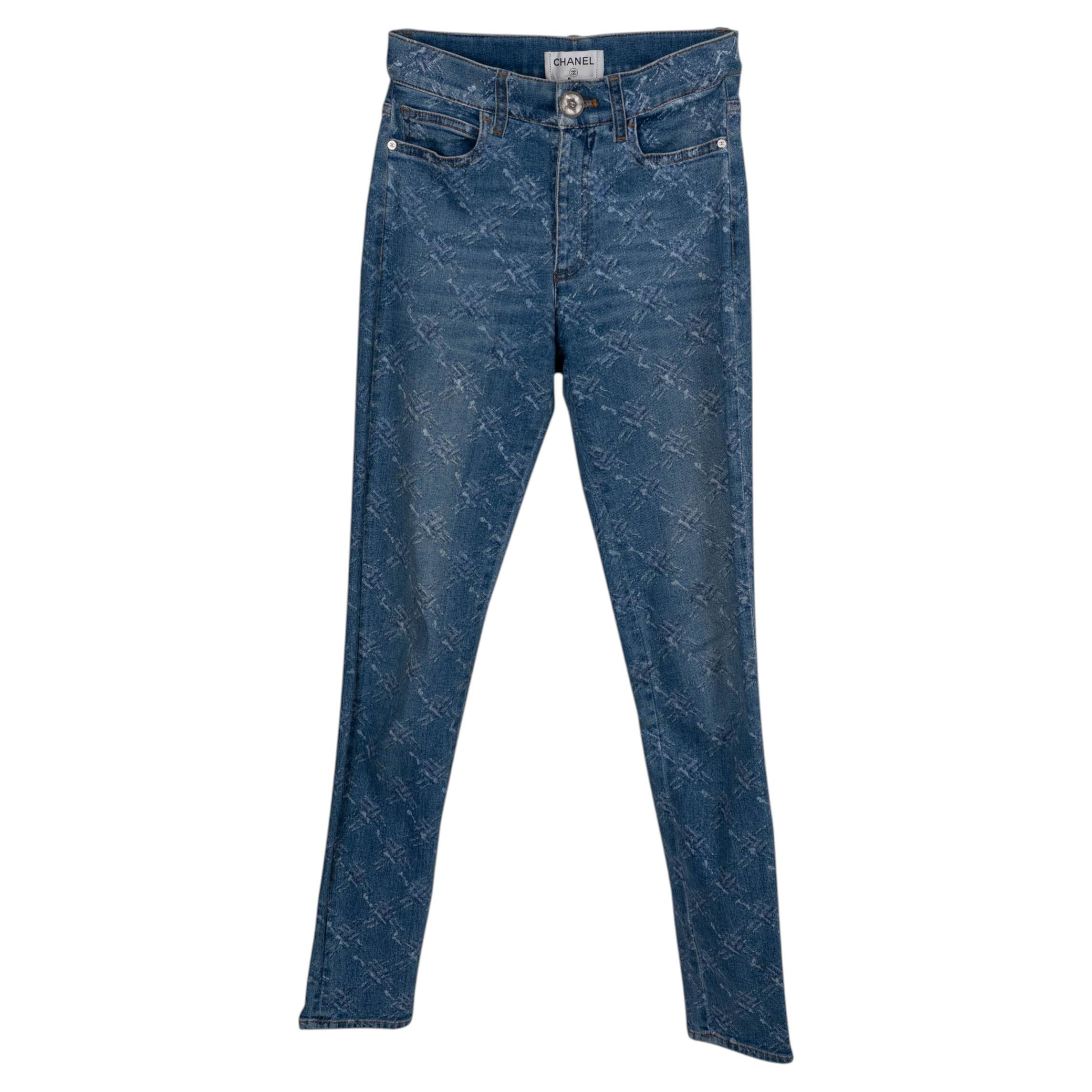CHANEL – Blaue Baumwoll-Jeans 19B, im Used-Look, gesteppt, Skinny-Fit, Größe 34, XXS