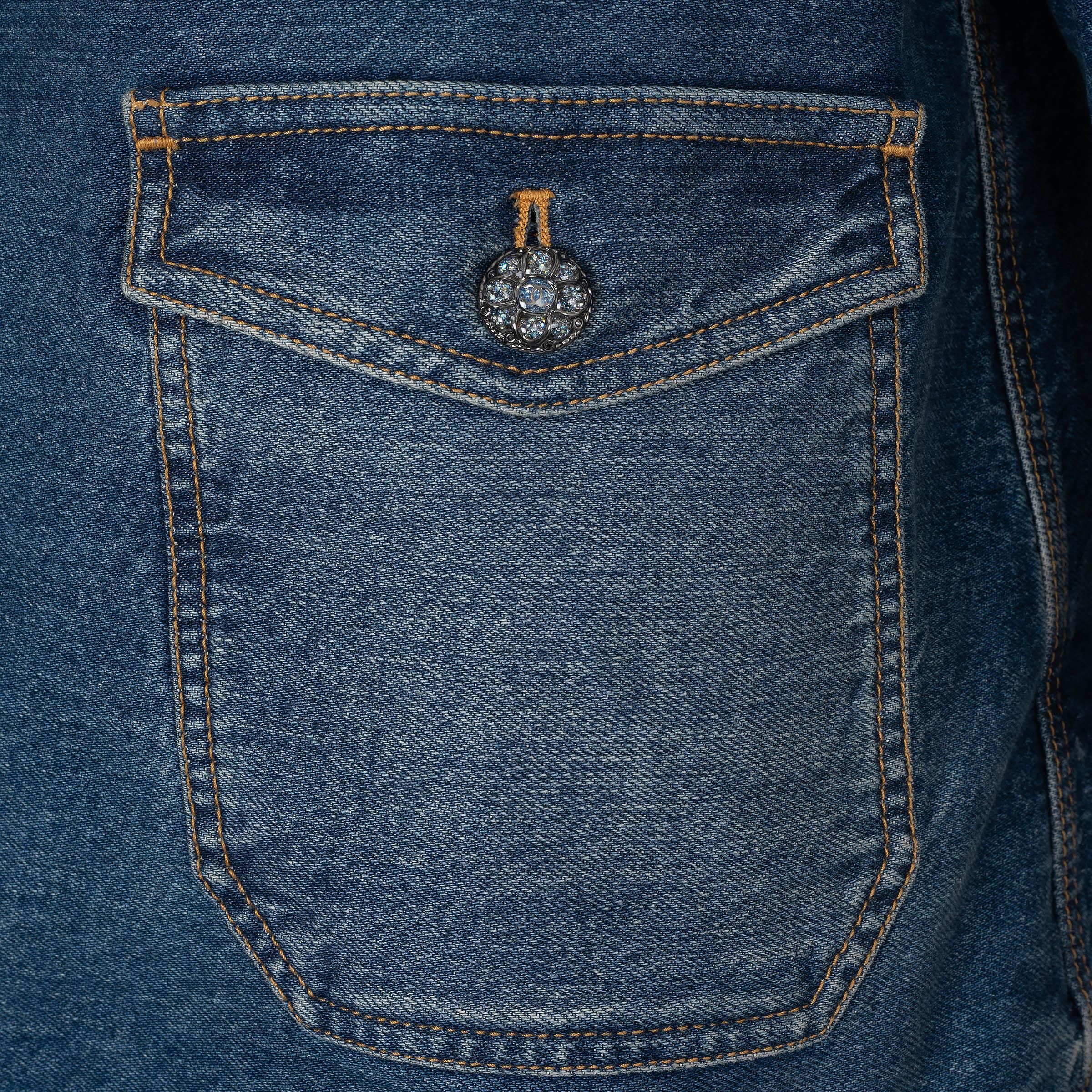 CHANEL blue cotton 24S WASHED DENIM Blouse Shirt 36 XS For Sale 3