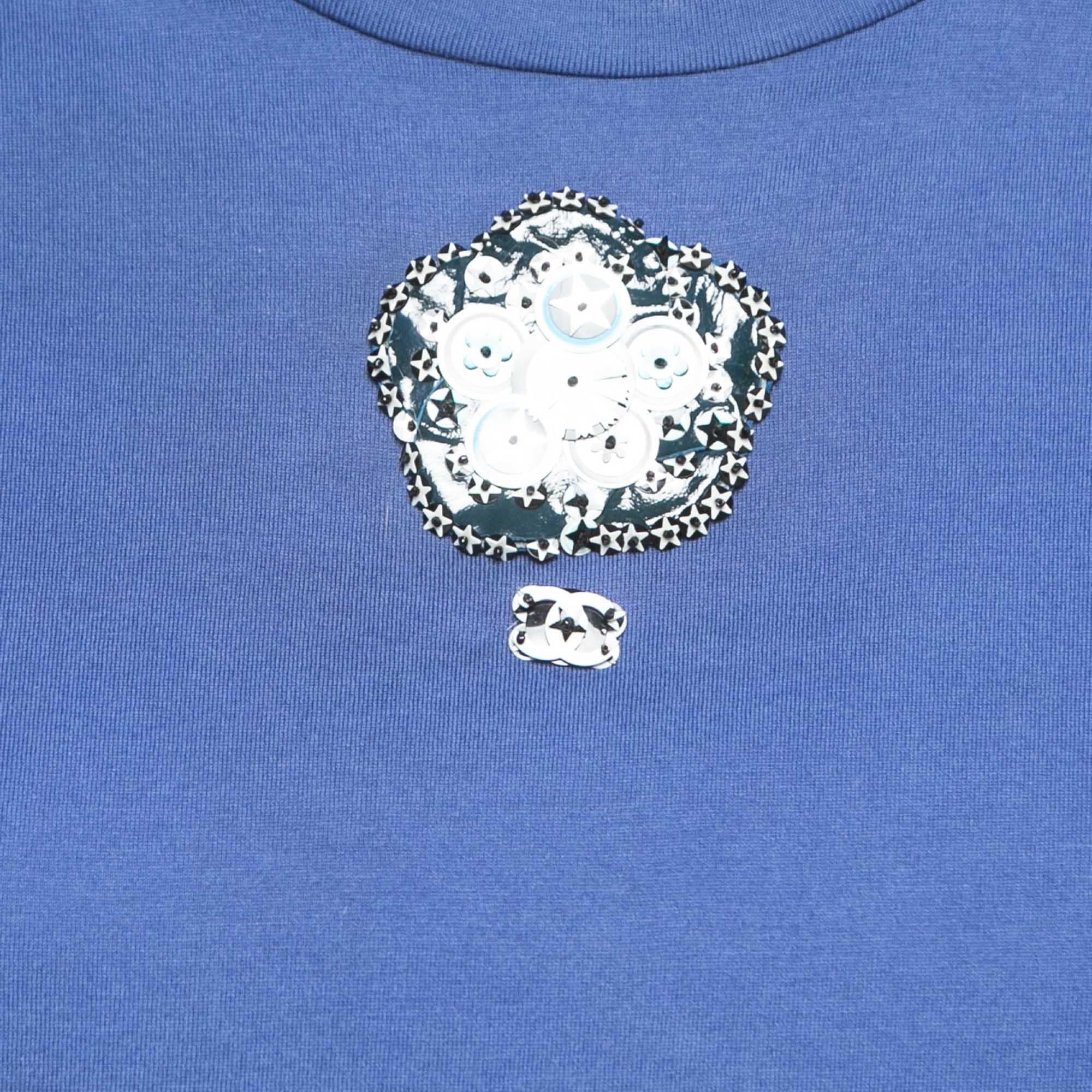 Chanel Blue Cotton Patch Detail T-Shirt M In Good Condition In Dubai, Al Qouz 2