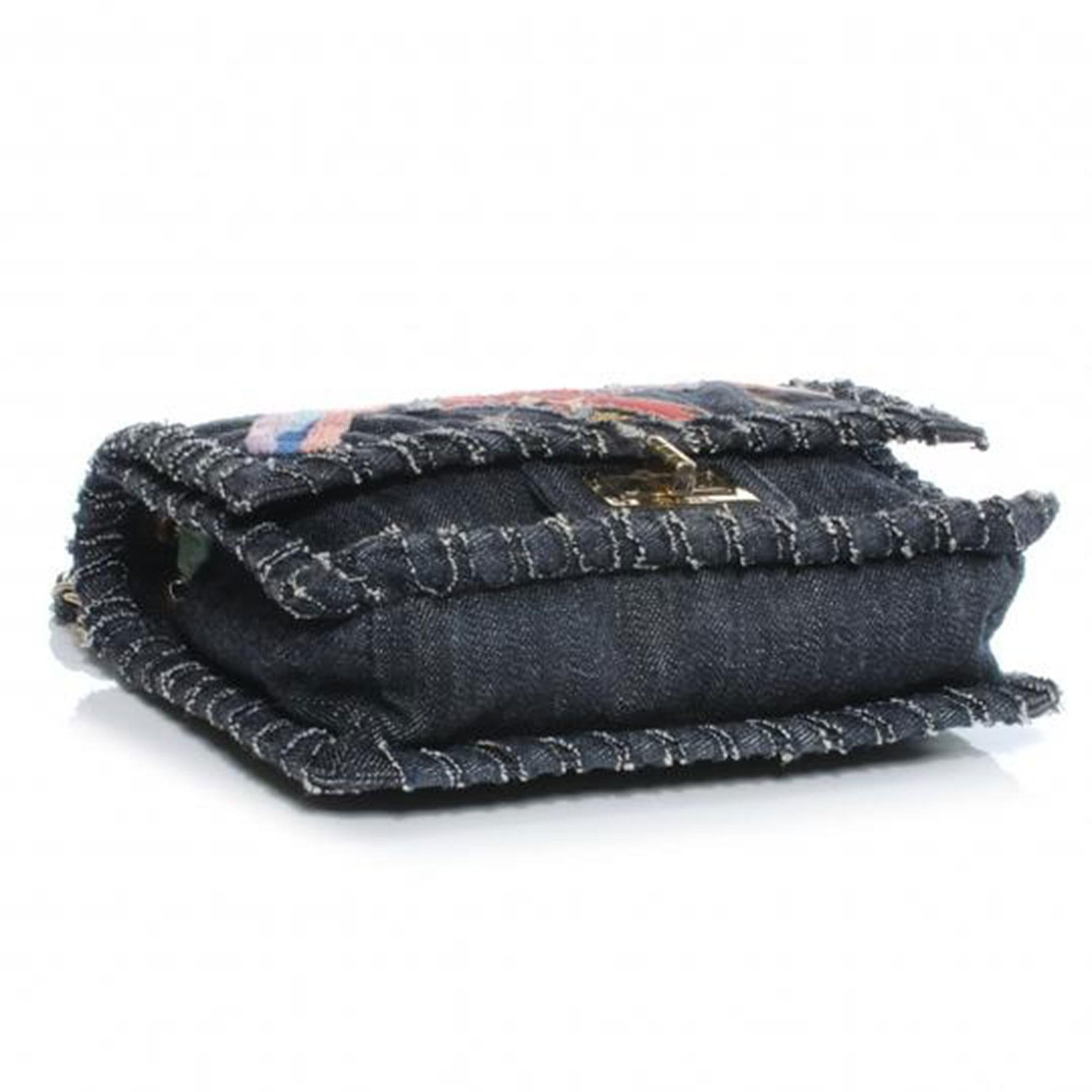 Women's or Men's Chanel Blue Denim 2.55 Reissue Airplanes Shoulder Bag For Sale