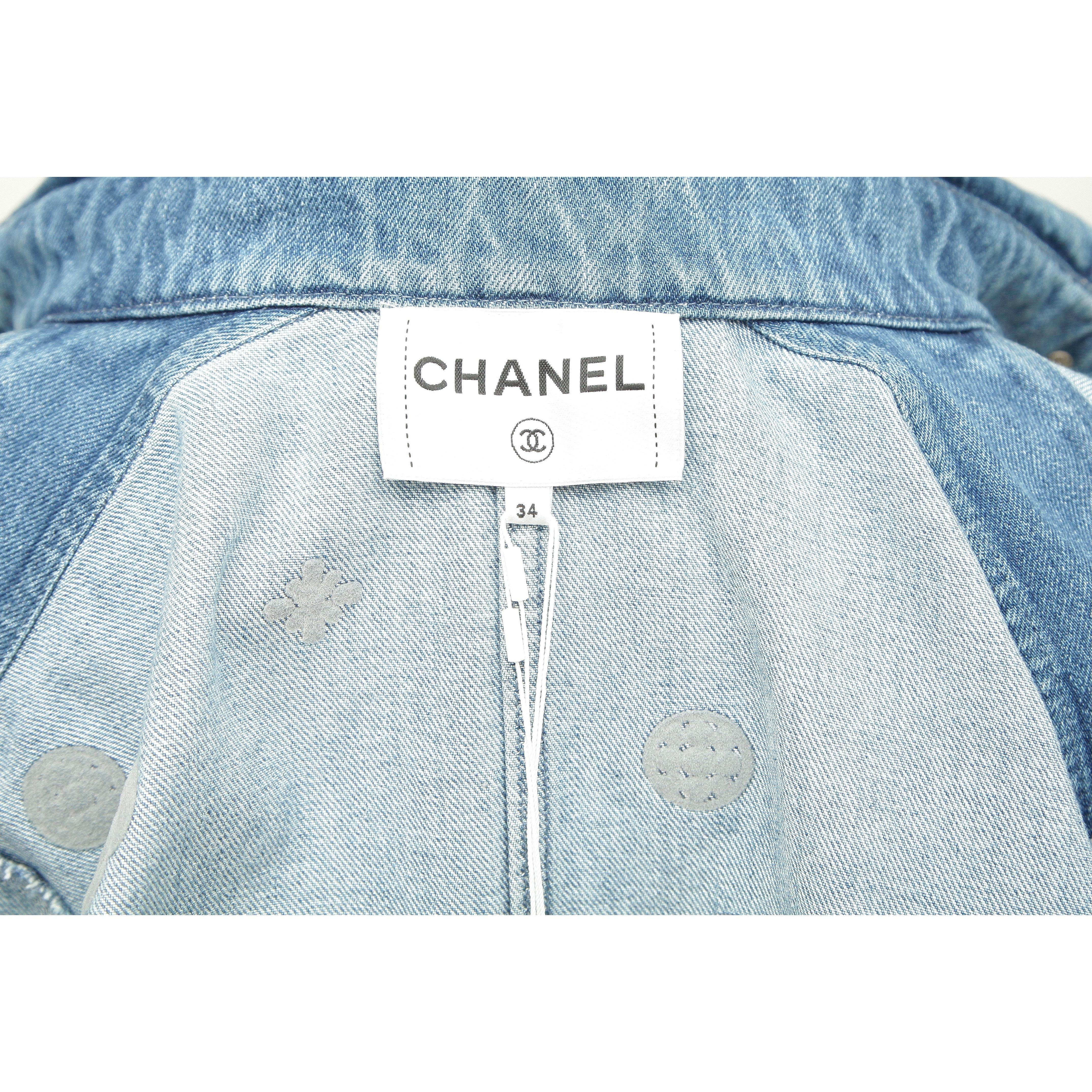 CHANEL Blue Denim Jean Jacket CC Logo Pointed Collar Silver Sz 34 2021 21P NWT 1
