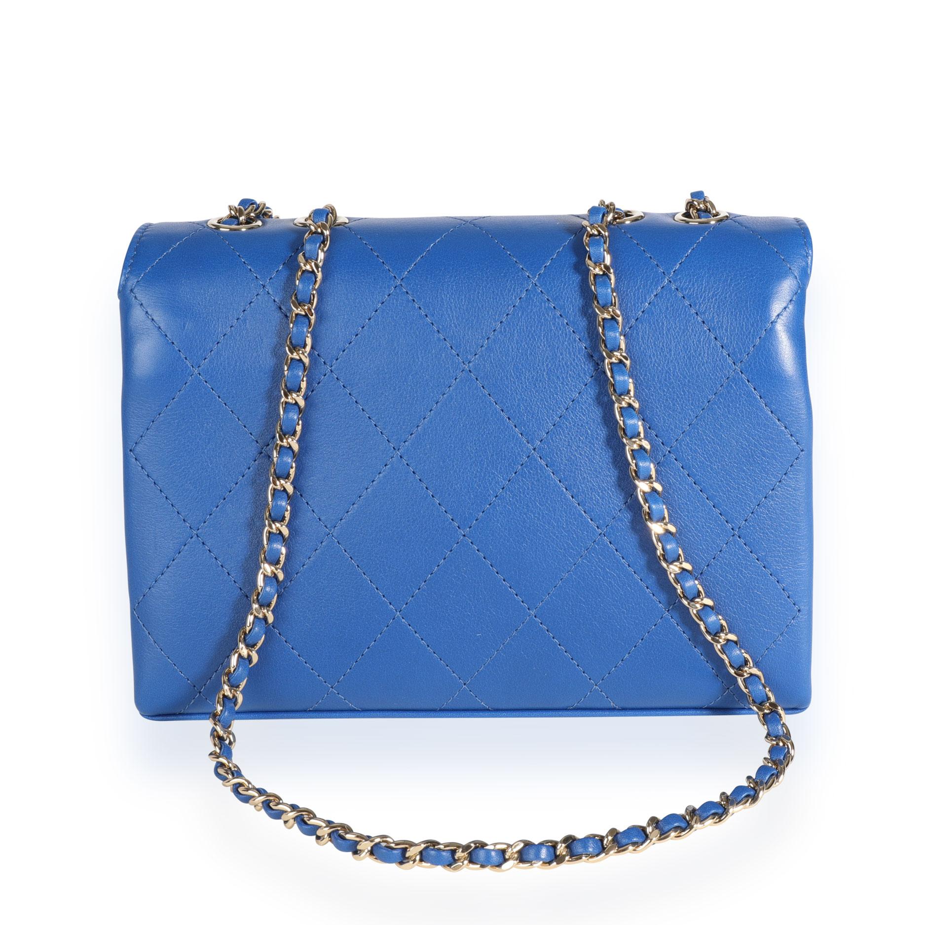 Chanel Blue Diamond Stitch Leather Crossbody Bag In Good Condition In New York, NY