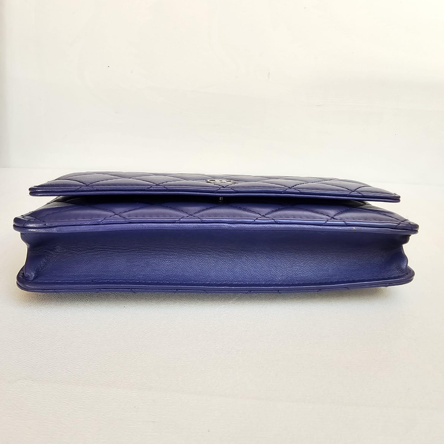 Chanel Blau Electric Lammfell Gesteppt Brieftasche an Kette an Kette im Angebot 7