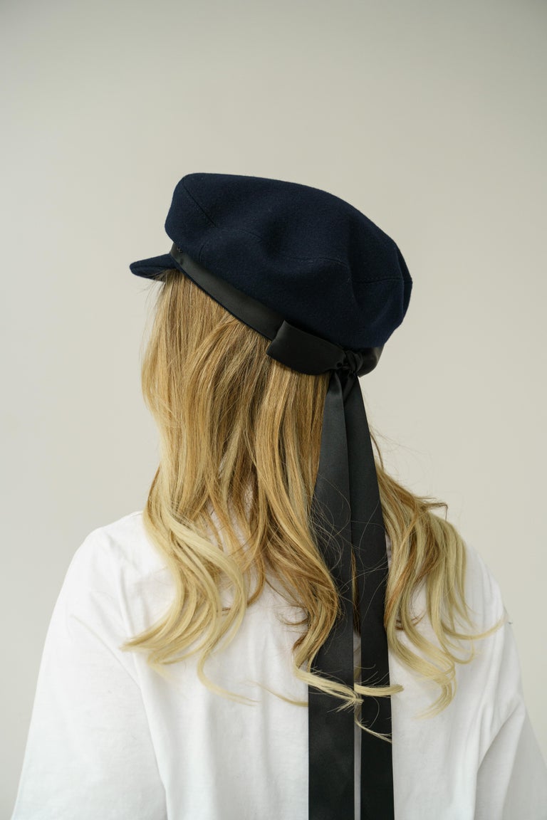 CHANEL Ribbon Newsboy Cap Chanel Blue Felt Cap With Grosgrain Ribbons For Sale at 1stDibs main image 2