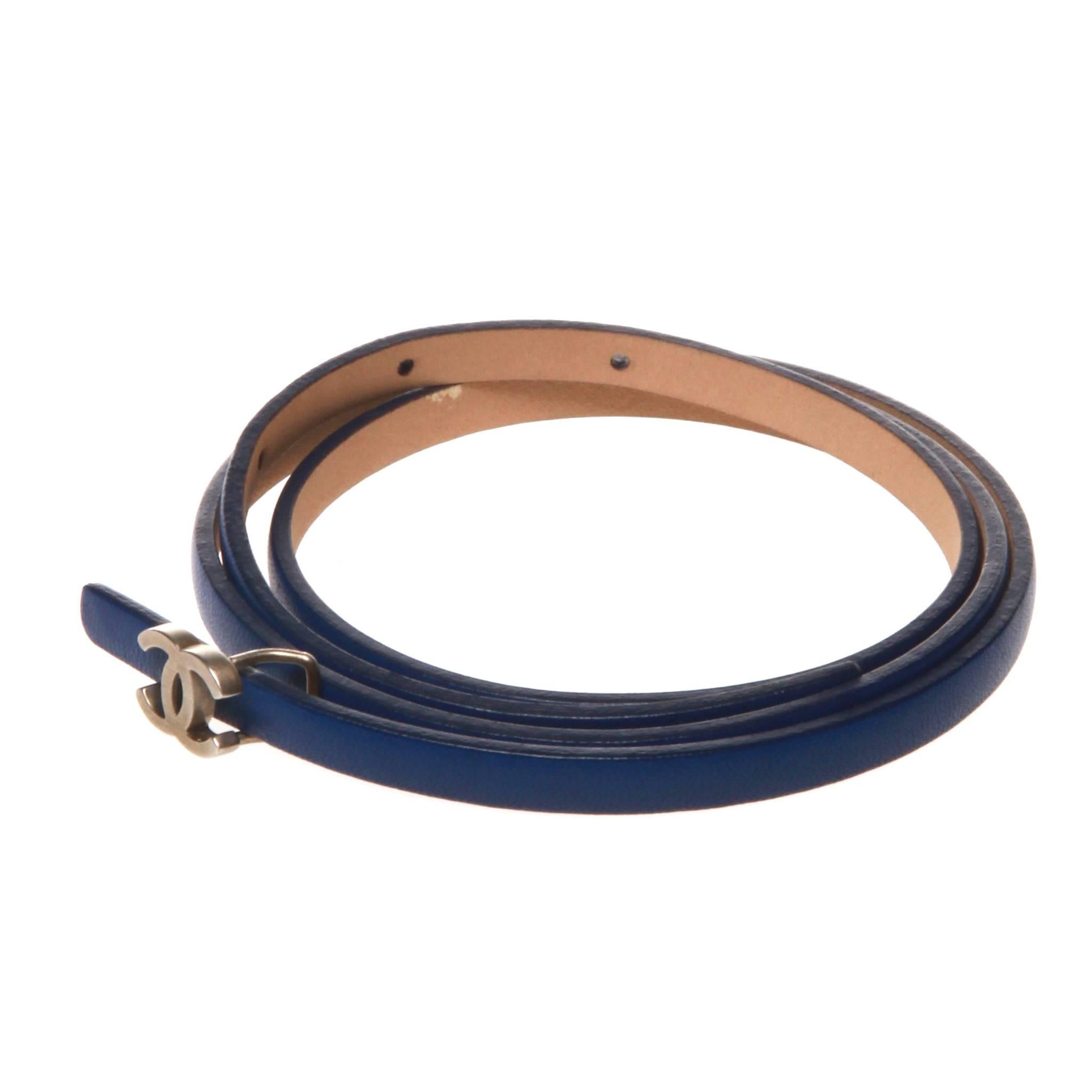 Chanel blue leather belt with CC logo front buckle. 

Size 70/28

Stamped: B 13 P - Spring 2013