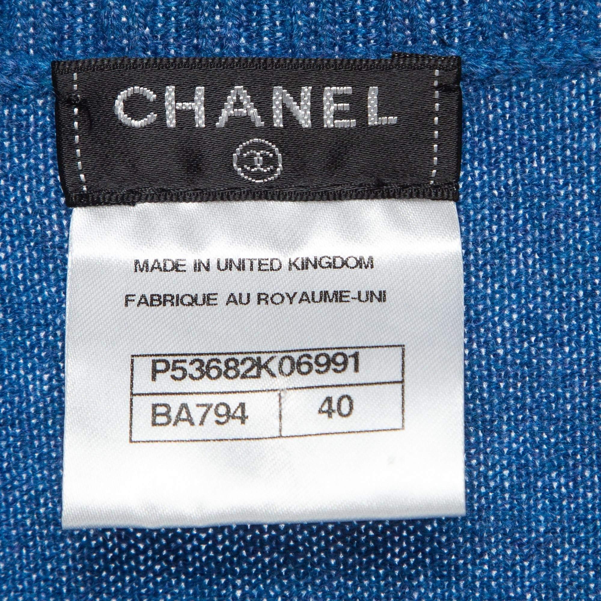 Chanel Blue Floral Textured Cashmere Knit V-Neck Vest M For Sale 3