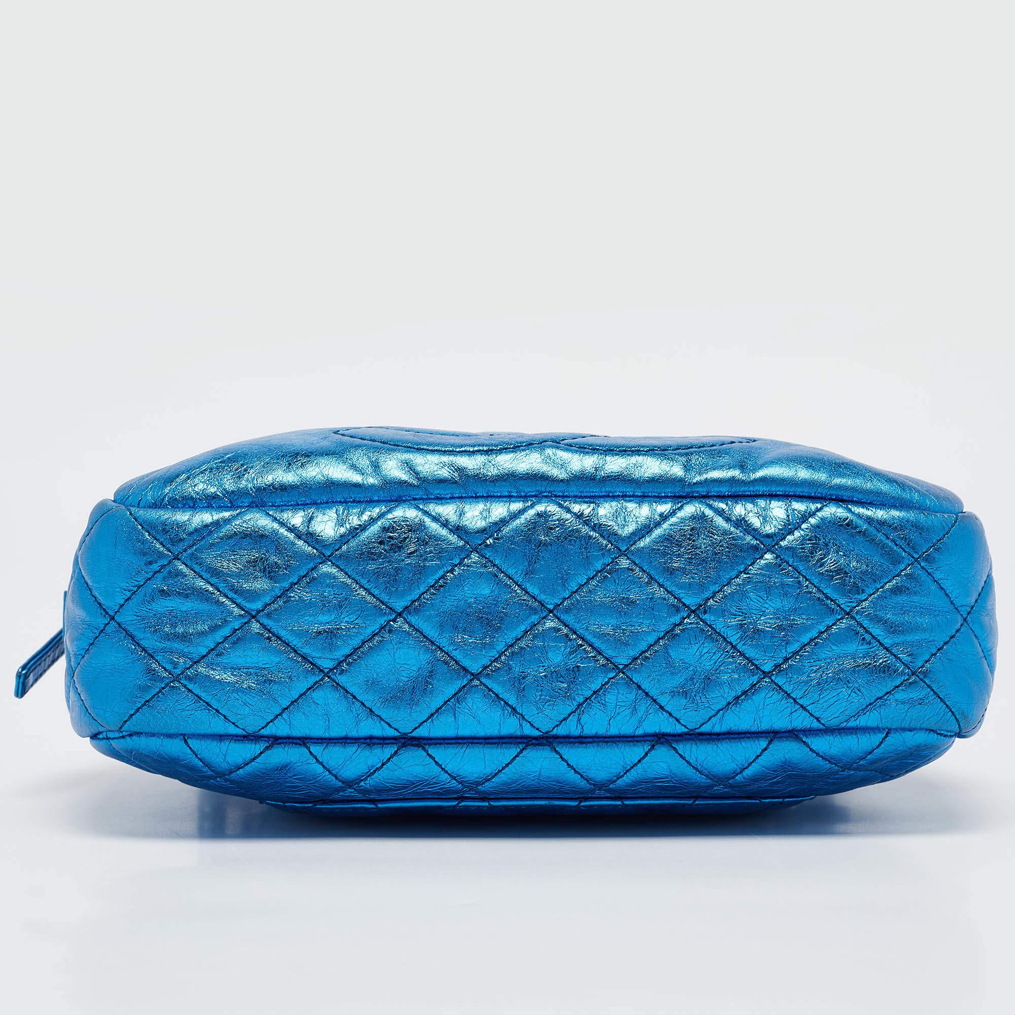Chanel Blue Glazed Leather Modern Chain Camera Bag 2