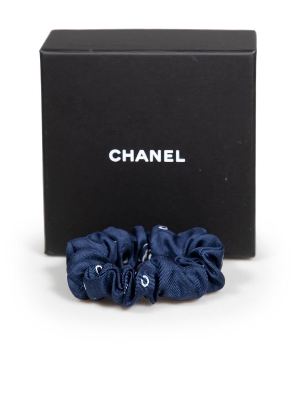 Chanel Blue Interlocking CC Scrunchie & Scarf For Sale 2