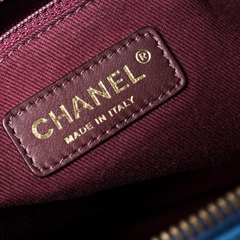 Chanel Blue Iridescent Chevron Leather Chain Bag 3
