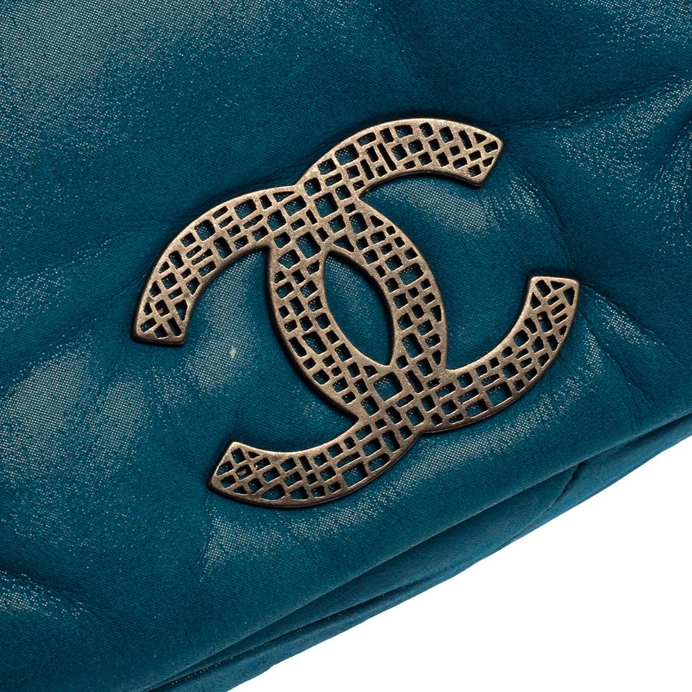 Chanel Blue Iridescent Glint Leather East West Flap Shoulder Bag 5