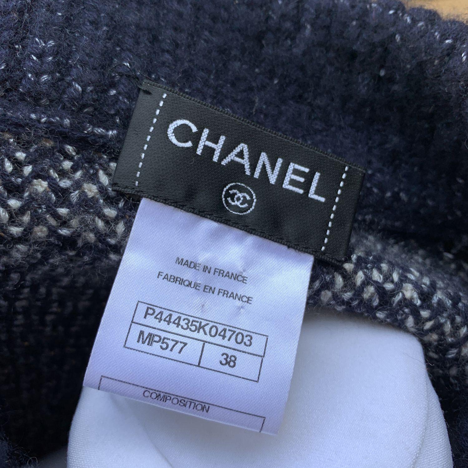 Chanel Blue Knit Cashmere Silk Long Cardigan Size 38 FR For Sale 3