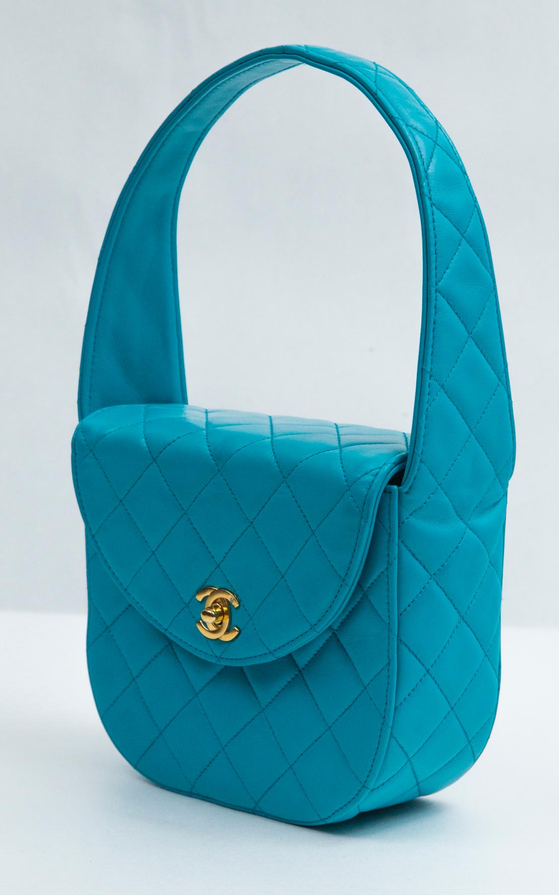 Chanel Blue Lambskin Rounded Handle Purse, 1990's In Good Condition In Westport, CT