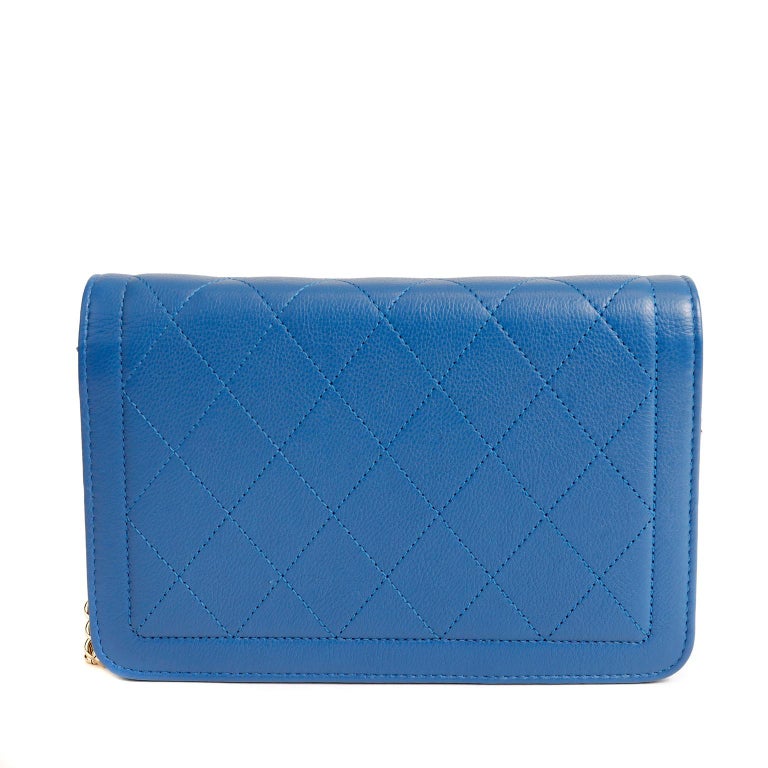 Chanel Blue Caviar Wallet on Chain (WOC) Q6B03E0FBB004