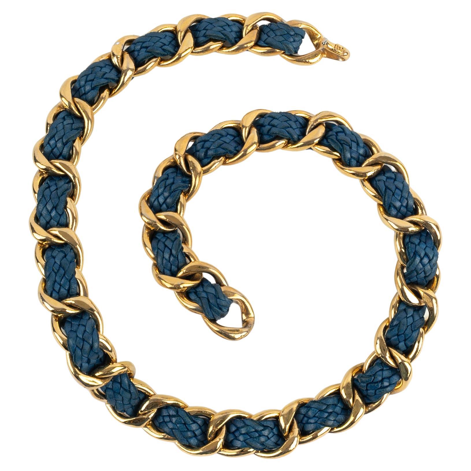 Chanel, ceinture en cuir bleu, années 1990 en vente
