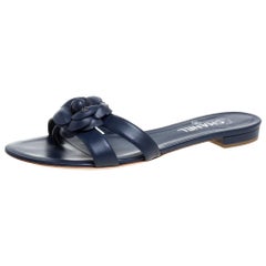 Chanel Blue Leather Camellia Embellished CC Thong Flat Slides Size 41.5